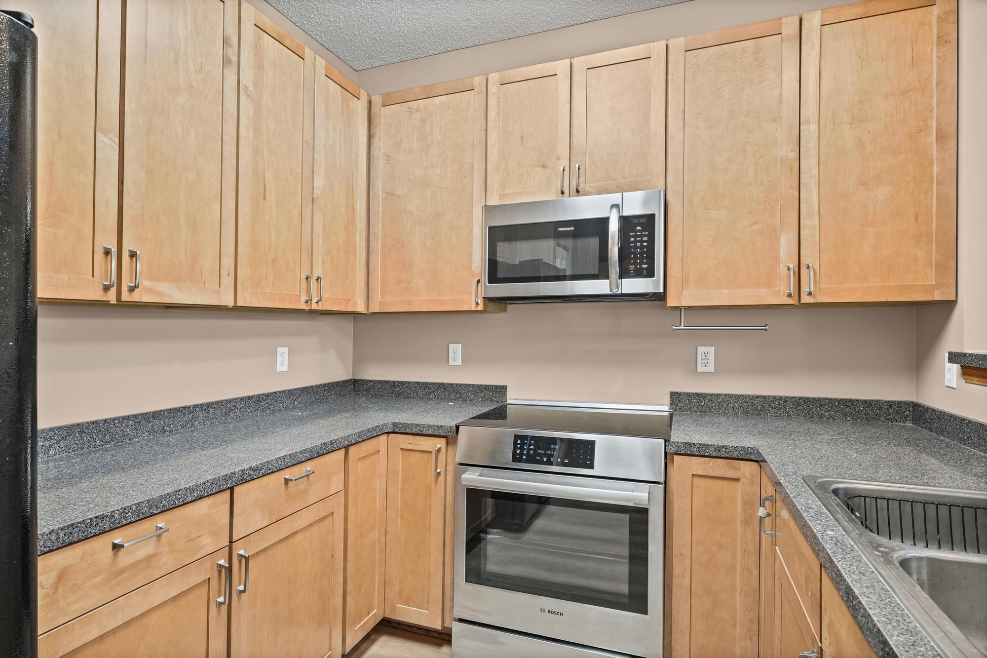View of Residential at 941 Newport Avenue, Shakopee MN 55379, Shakopee (14 of 40) - Mike Wilen | Minnesota Team Real Estate