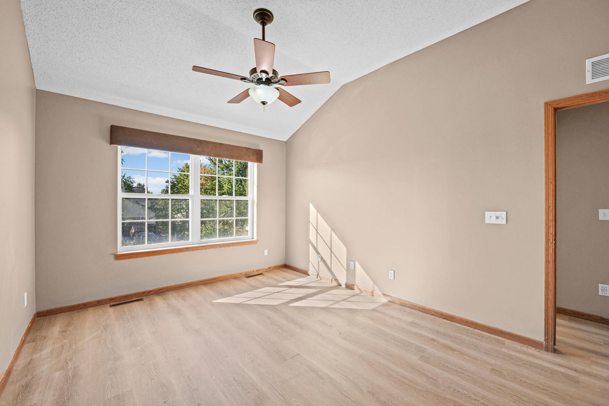 View of Residential at 941 Newport Avenue, Shakopee MN 55379, Shakopee (21 of 40) - Mike Wilen | Minnesota Team Real Estate