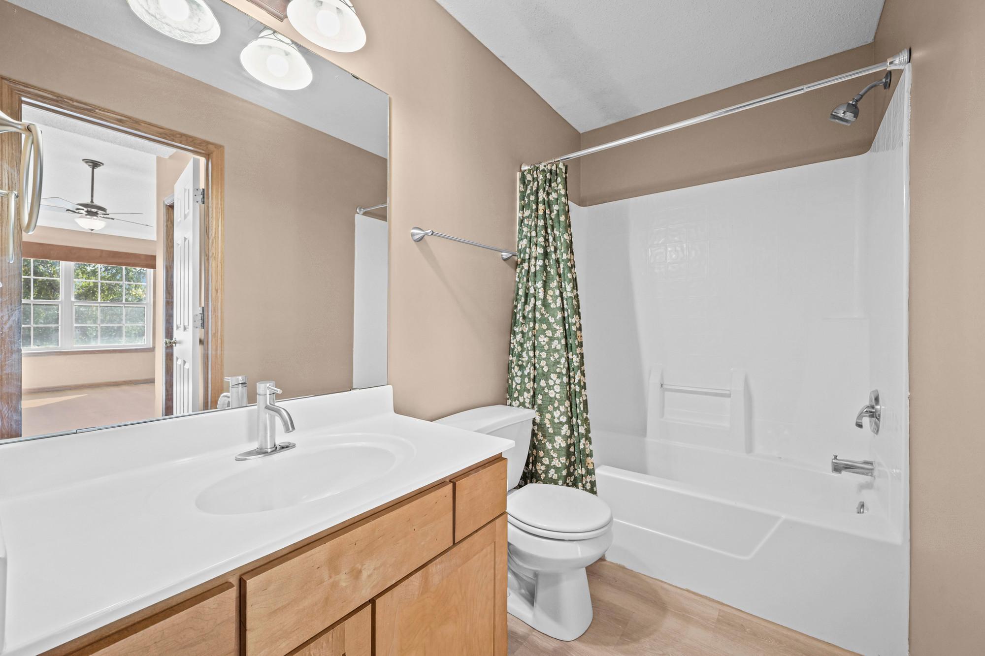 View of Residential at 941 Newport Avenue, Shakopee MN 55379, Shakopee (24 of 40) - Mike Wilen | Minnesota Team Real Estate