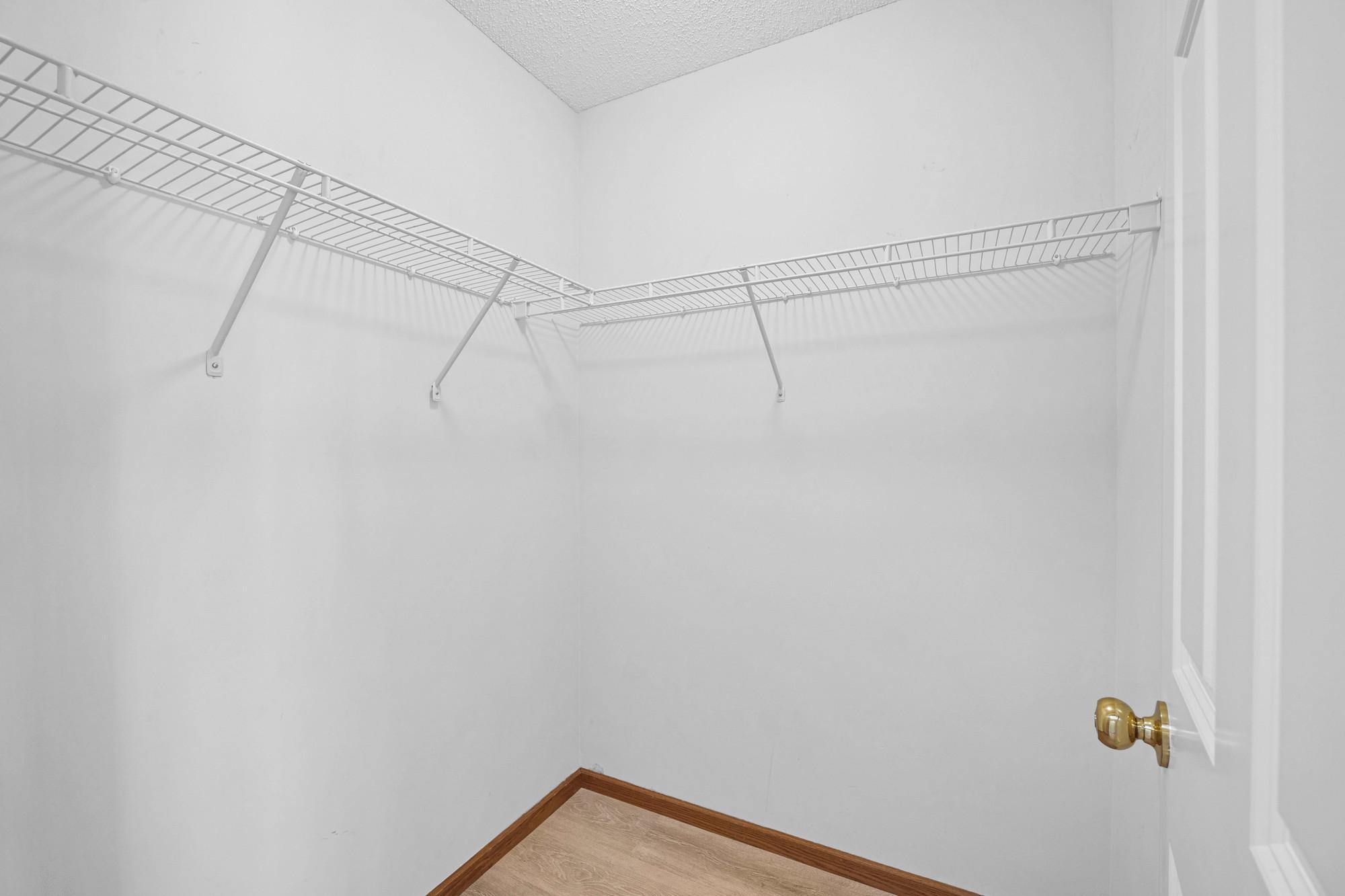 View of Residential at 941 Newport Avenue, Shakopee MN 55379, Shakopee (26 of 40) - Mike Wilen | Minnesota Team Real Estate