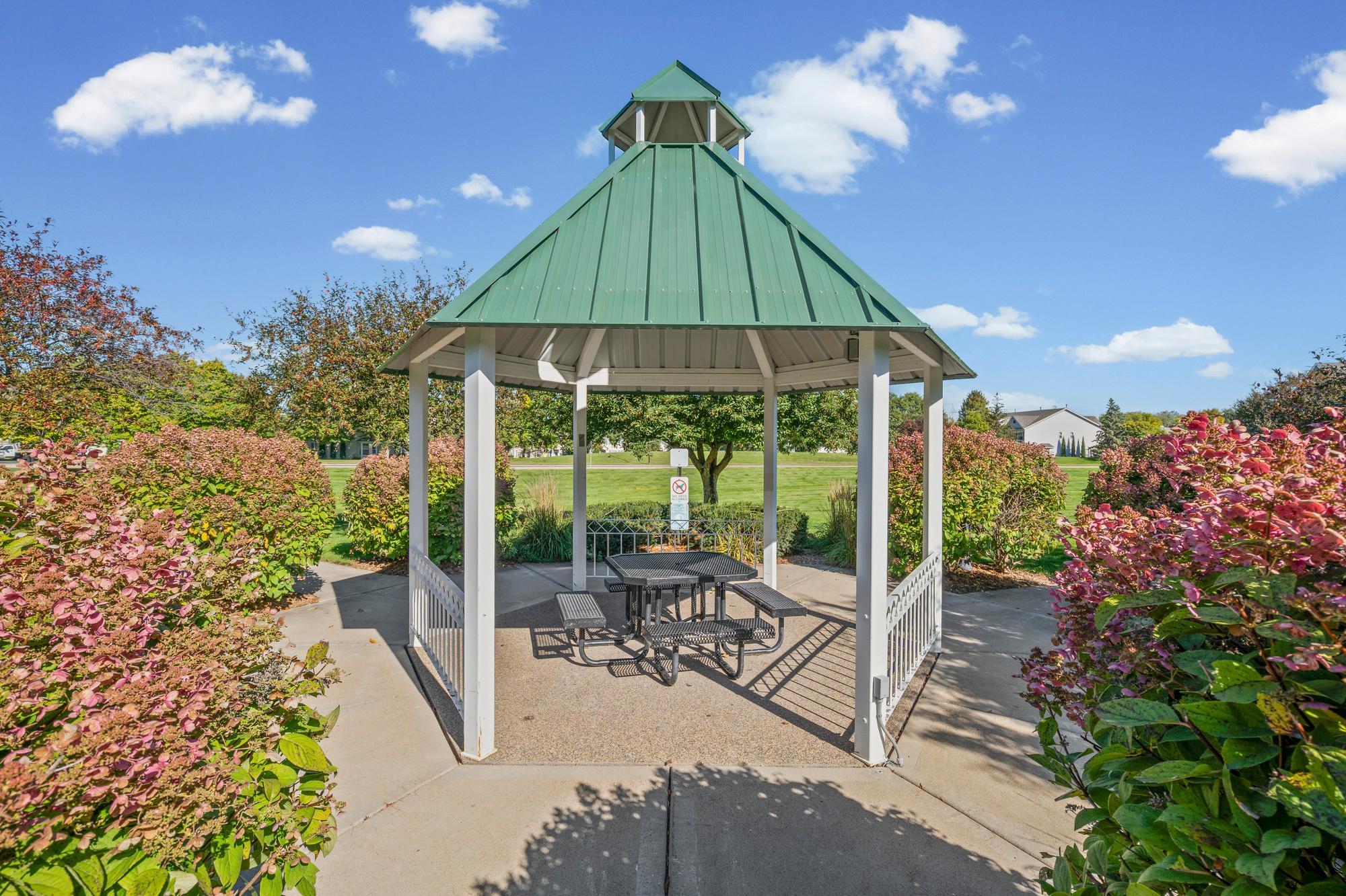 View of Residential at 941 Newport Avenue, Shakopee MN 55379, Shakopee (37 of 40) - Mike Wilen | Minnesota Team Real Estate