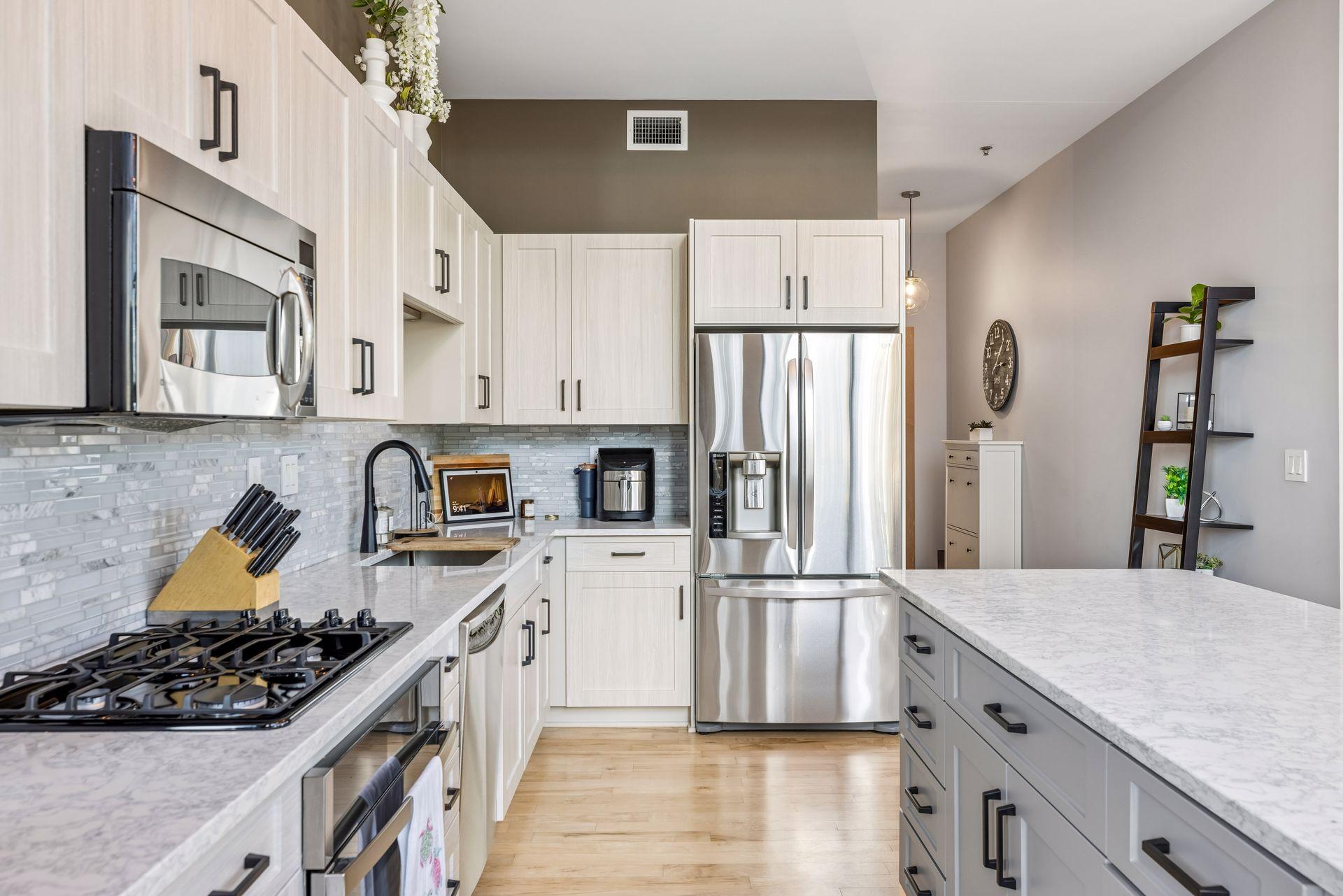 View of Residential at 215 10th Avenue #102, Minneapolis MN 55415, Minneapolis (3 of 60) - Mike Wilen | Minnesota Team Real Estate