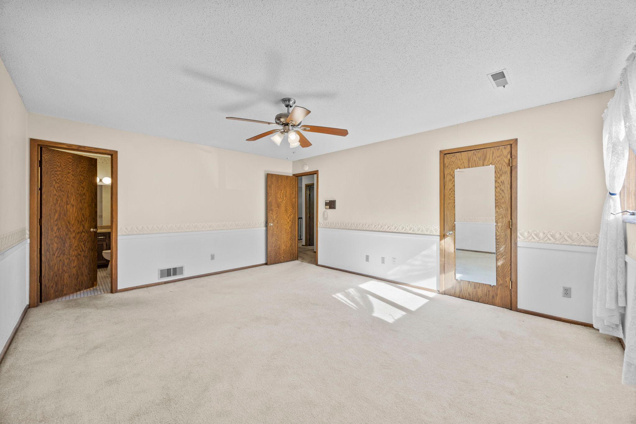 View of Residential at 5422 Meister Road, Fridley MN 55432, Fridley (26 of 74) - Mike Wilen | Minnesota Team Real Estate