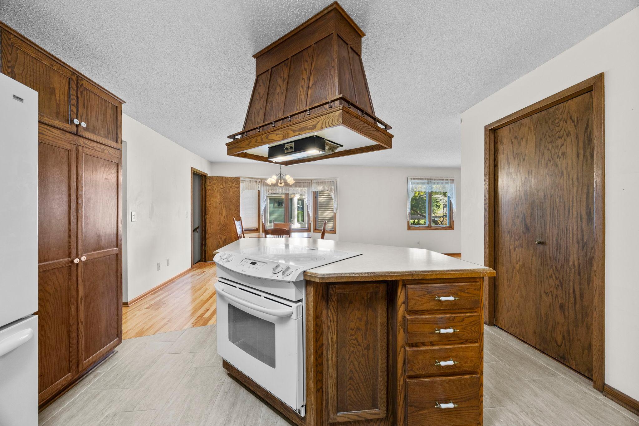 View of Residential at 5422 Meister Road, Fridley MN 55432, Fridley (19 of 74) - Mike Wilen | Minnesota Team Real Estate