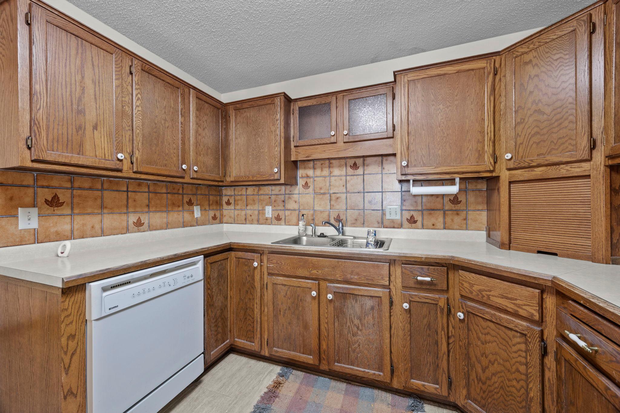 View of Residential at 5422 Meister Road, Fridley MN 55432, Fridley (17 of 74) - Mike Wilen | Minnesota Team Real Estate