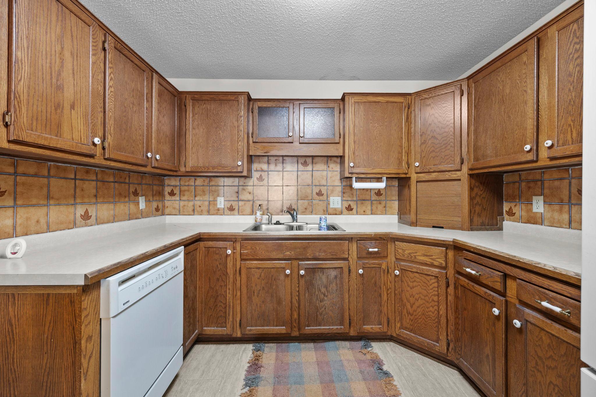 View of Residential at 5422 Meister Road, Fridley MN 55432, Fridley (16 of 74) - Mike Wilen | Minnesota Team Real Estate