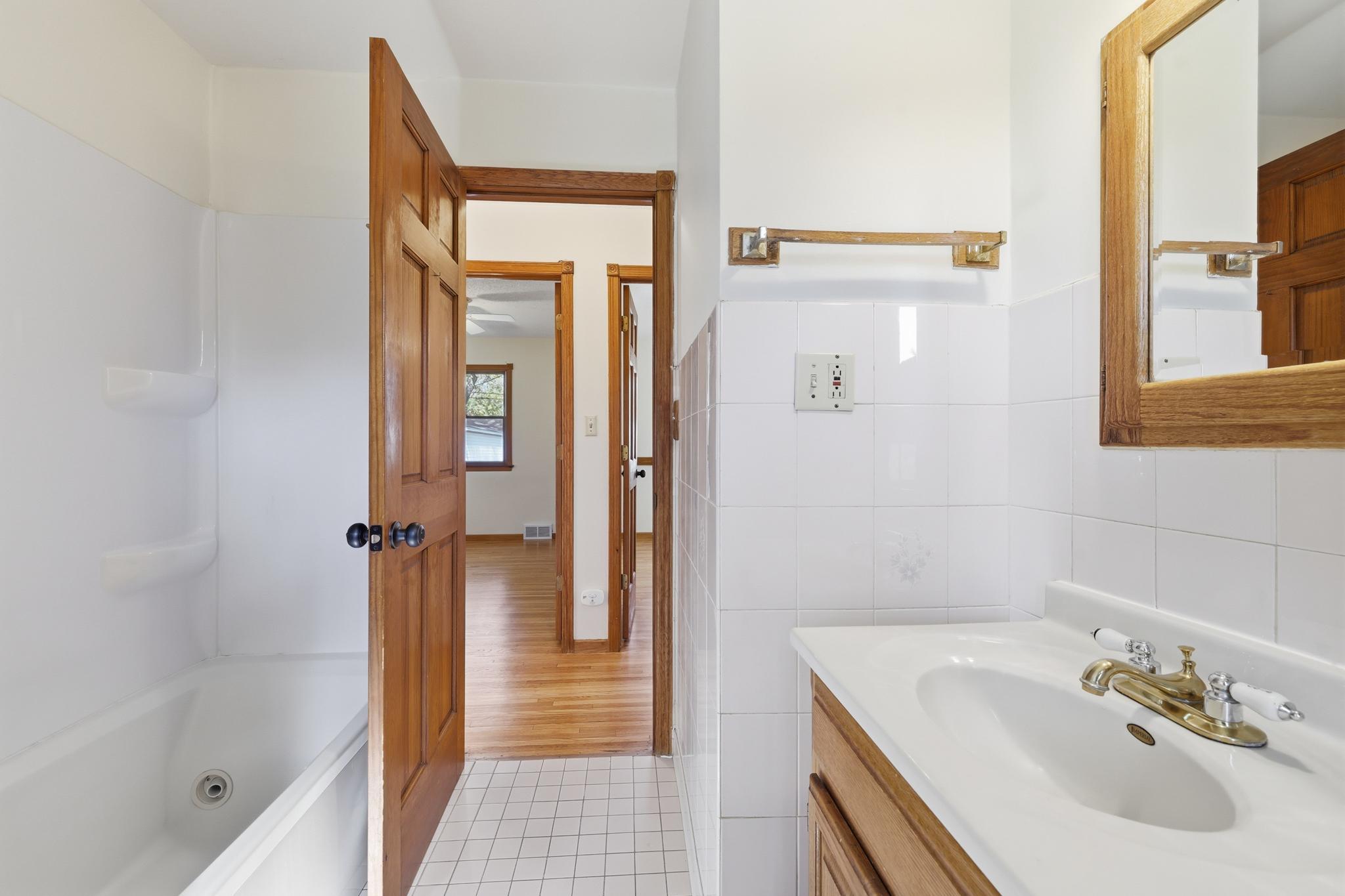 View of Residential at 2223 Maryland Avenue, Saint Paul MN 55119, Saint Paul (18 of 44) - Mike Wilen | Minnesota Team Real Estate