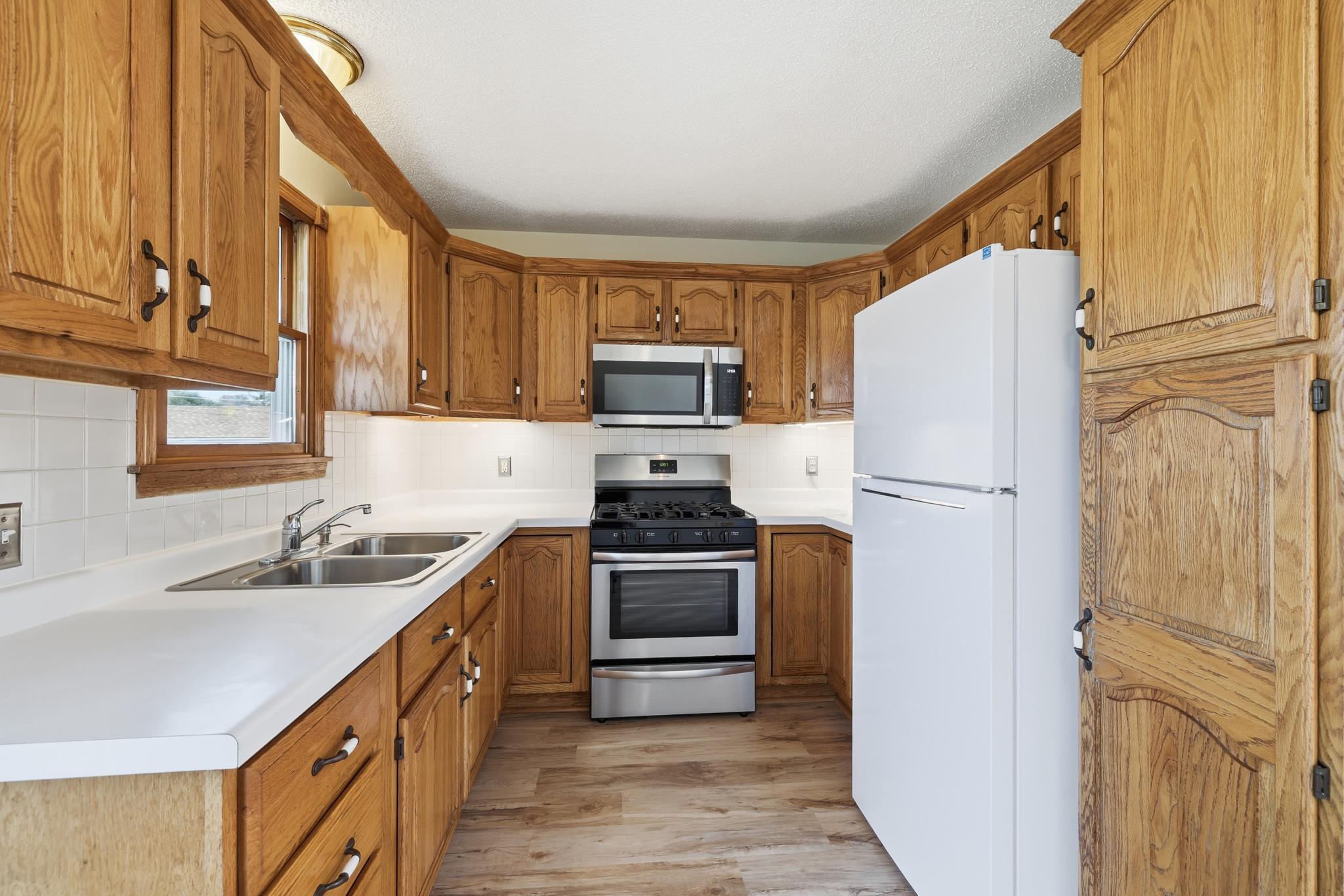 View of Residential at 2223 Maryland Avenue, Saint Paul MN 55119, Saint Paul (9 of 44) - Mike Wilen | Minnesota Team Real Estate