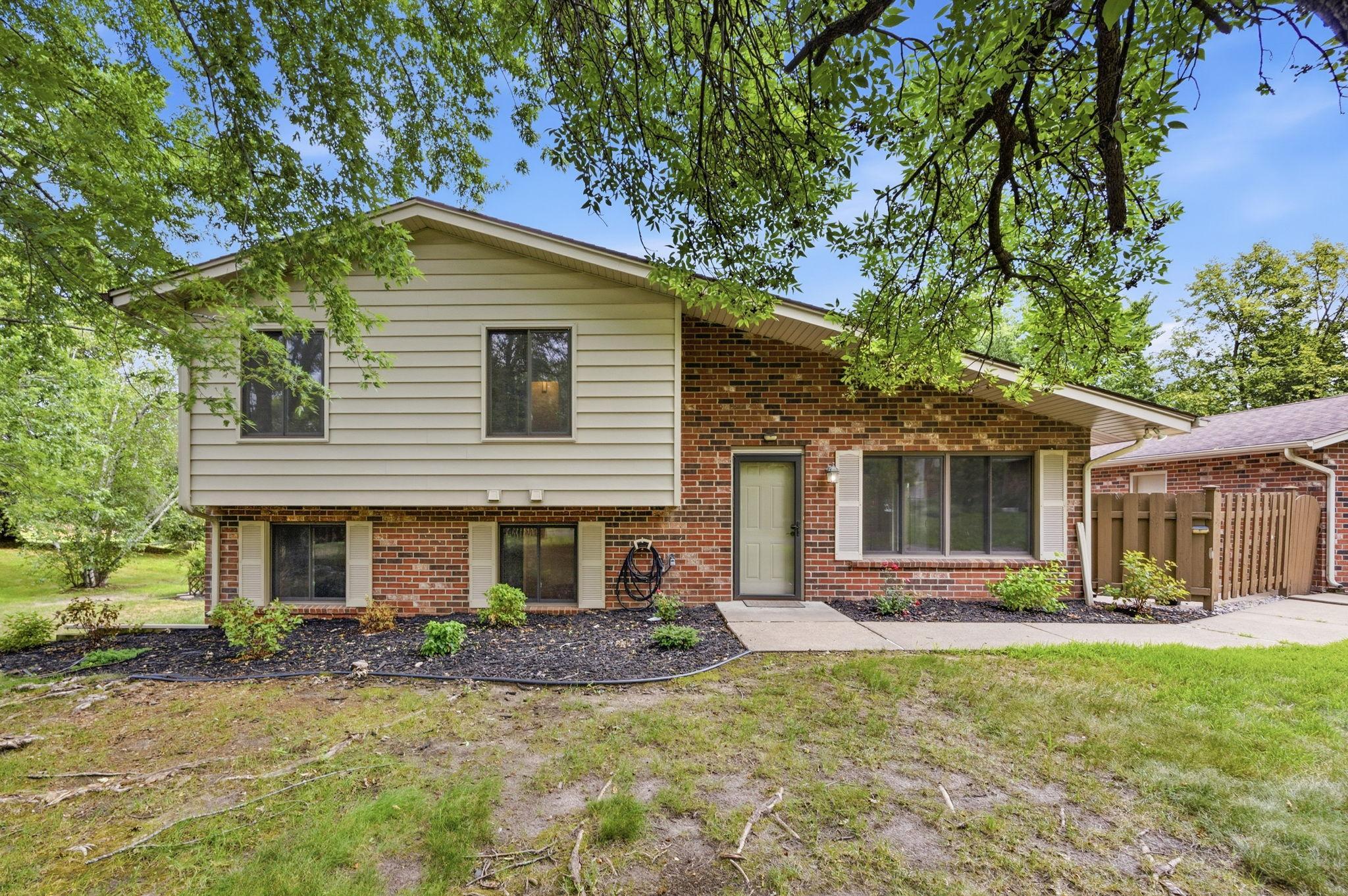 View of Residential at 9712 Cimarron Circle, Minnetonka MN 55305, Minnetonka (29 of 34) - Mike Wilen | Minnesota Team Real Estate