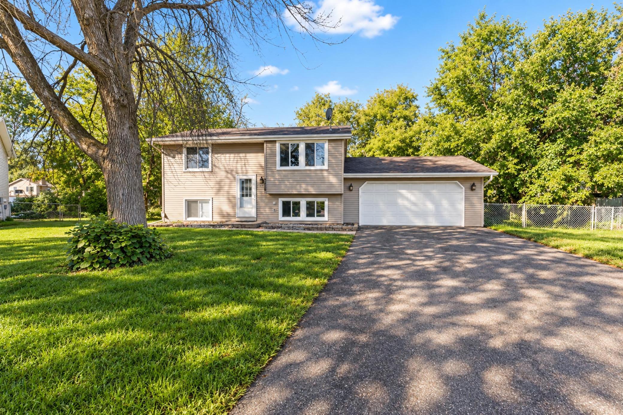 View of Residential at 7515 Brunswick Avenue, Brooklyn Park MN 55443, Brooklyn Park (19 of 22) - Mike Wilen | Minnesota Team Real Estate