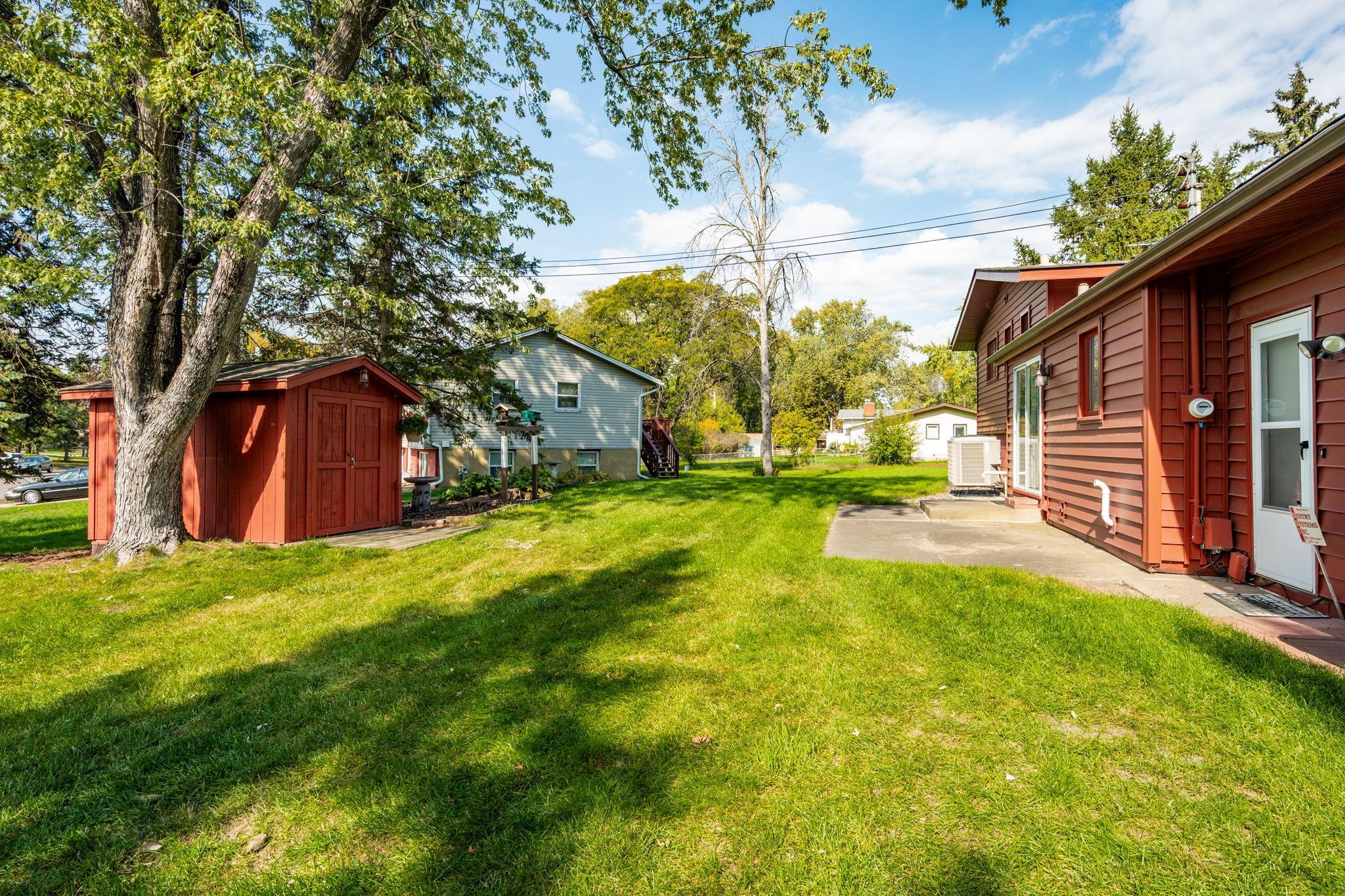 View of Residential at 7901 Douglas Drive, Brooklyn Park MN 55443, Brooklyn Park (30 of 37) - Mike Wilen | Minnesota Team Real Estate