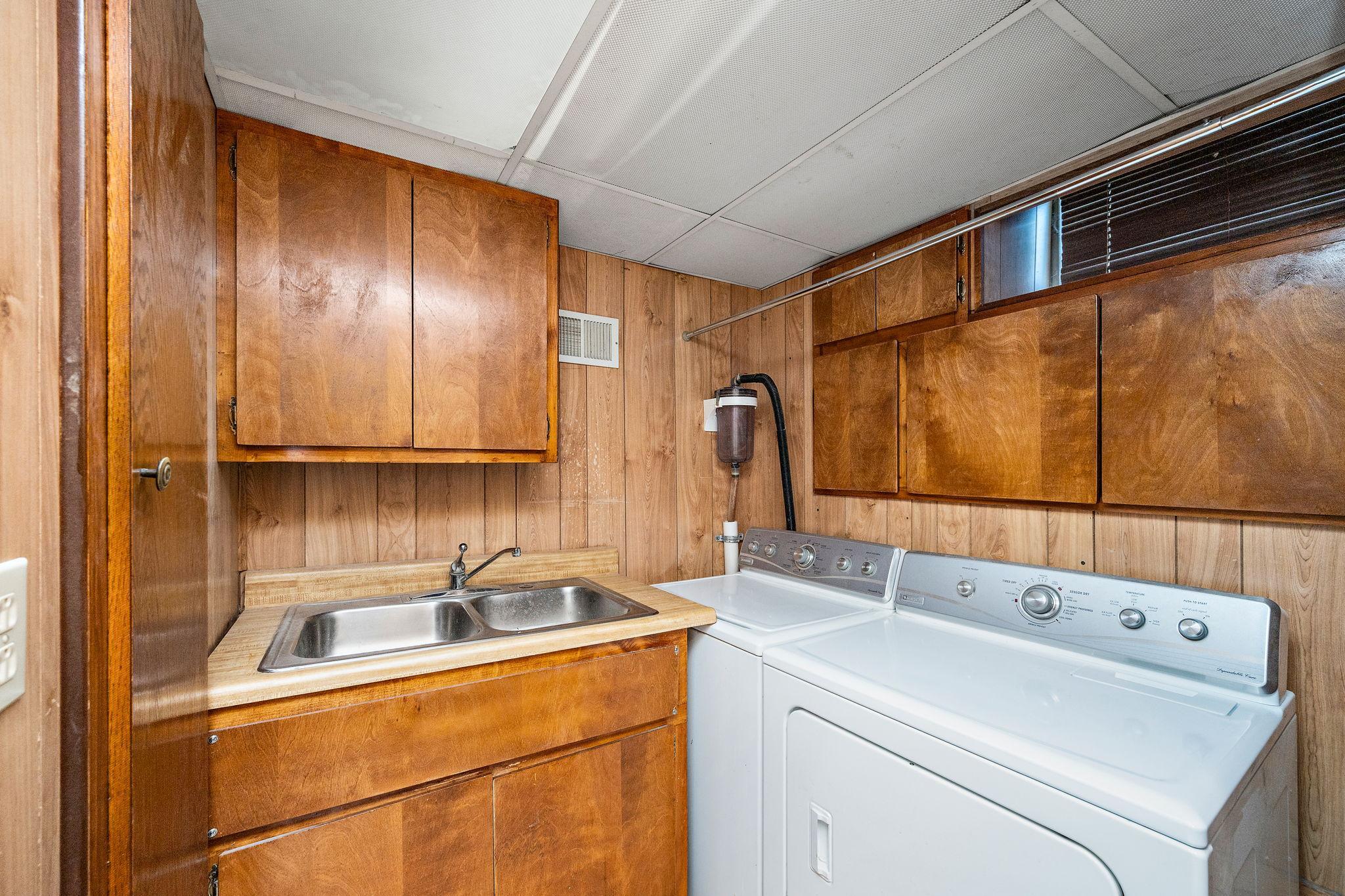 View of Residential at 7901 Douglas Drive, Brooklyn Park MN 55443, Brooklyn Park (24 of 37) - Mike Wilen | Minnesota Team Real Estate