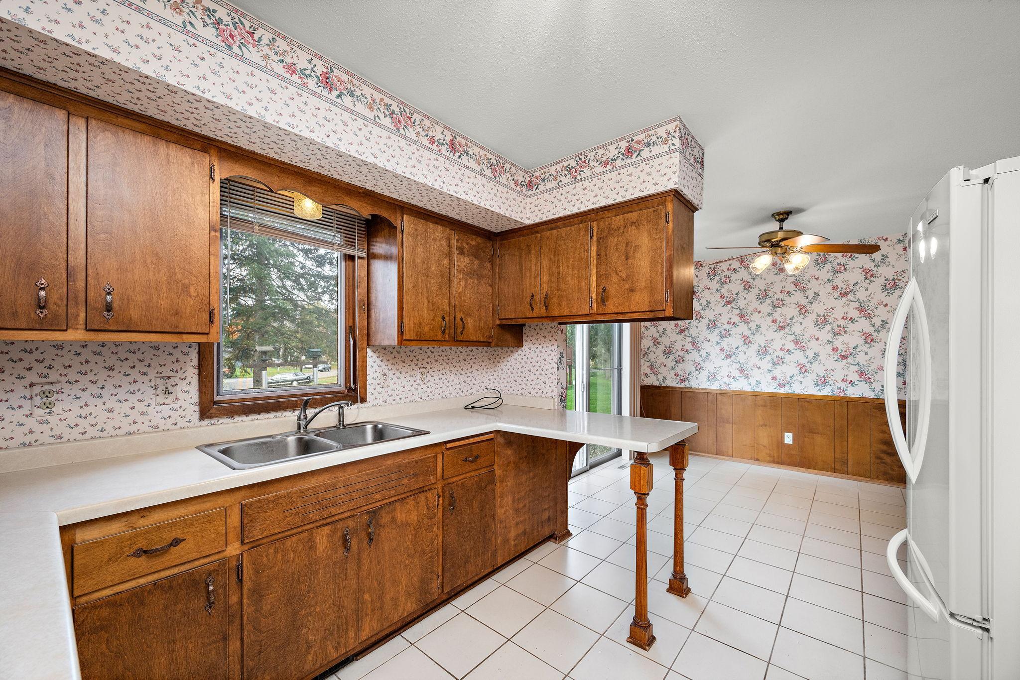 View of Residential at 7901 Douglas Drive, Brooklyn Park MN 55443, Brooklyn Park (12 of 37) - Mike Wilen | Minnesota Team Real Estate