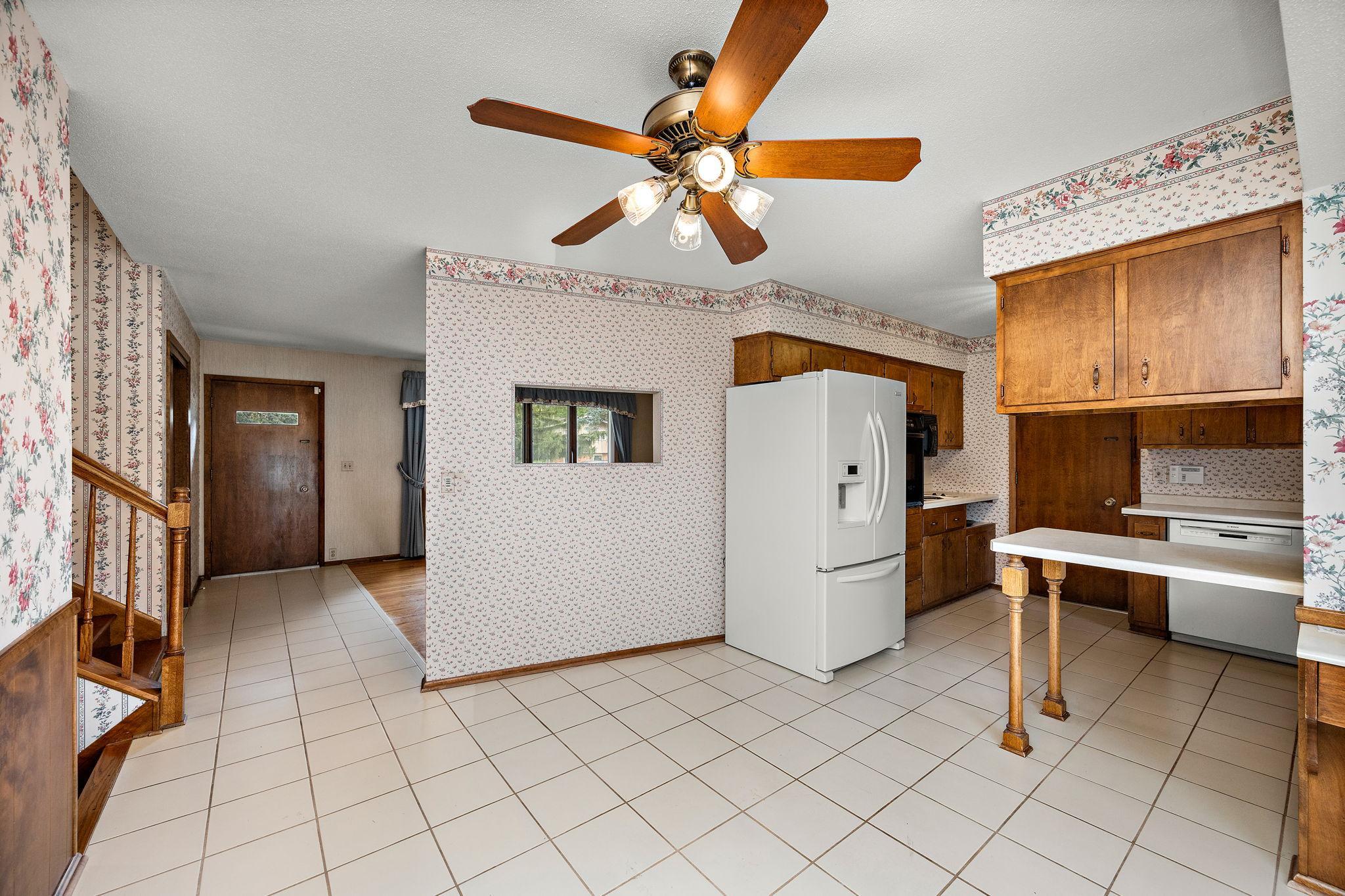 View of Residential at 7901 Douglas Drive, Brooklyn Park MN 55443, Brooklyn Park (9 of 37) - Mike Wilen | Minnesota Team Real Estate