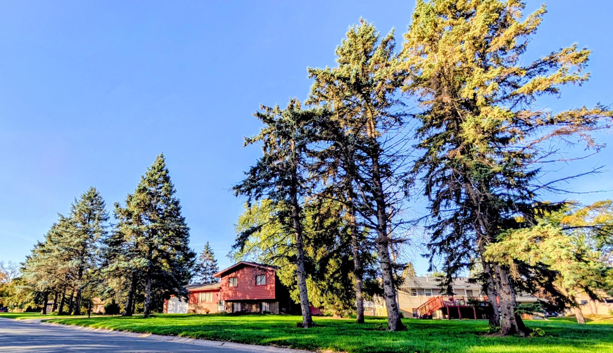 View of Residential at 7901 Douglas Drive, Brooklyn Park MN 55443, Brooklyn Park (33 of 37) - Mike Wilen | Minnesota Team Real Estate