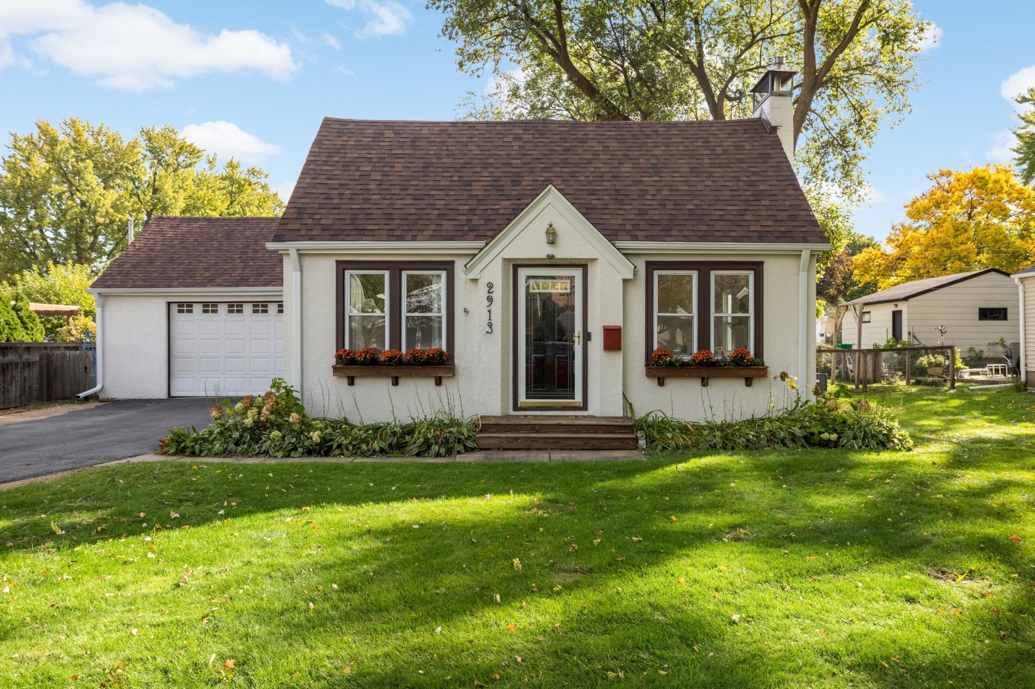 View of Single Family at 2913 Florida Avenue, Saint Louis Park - Mike Wilen | Minnesota Team Real Estate