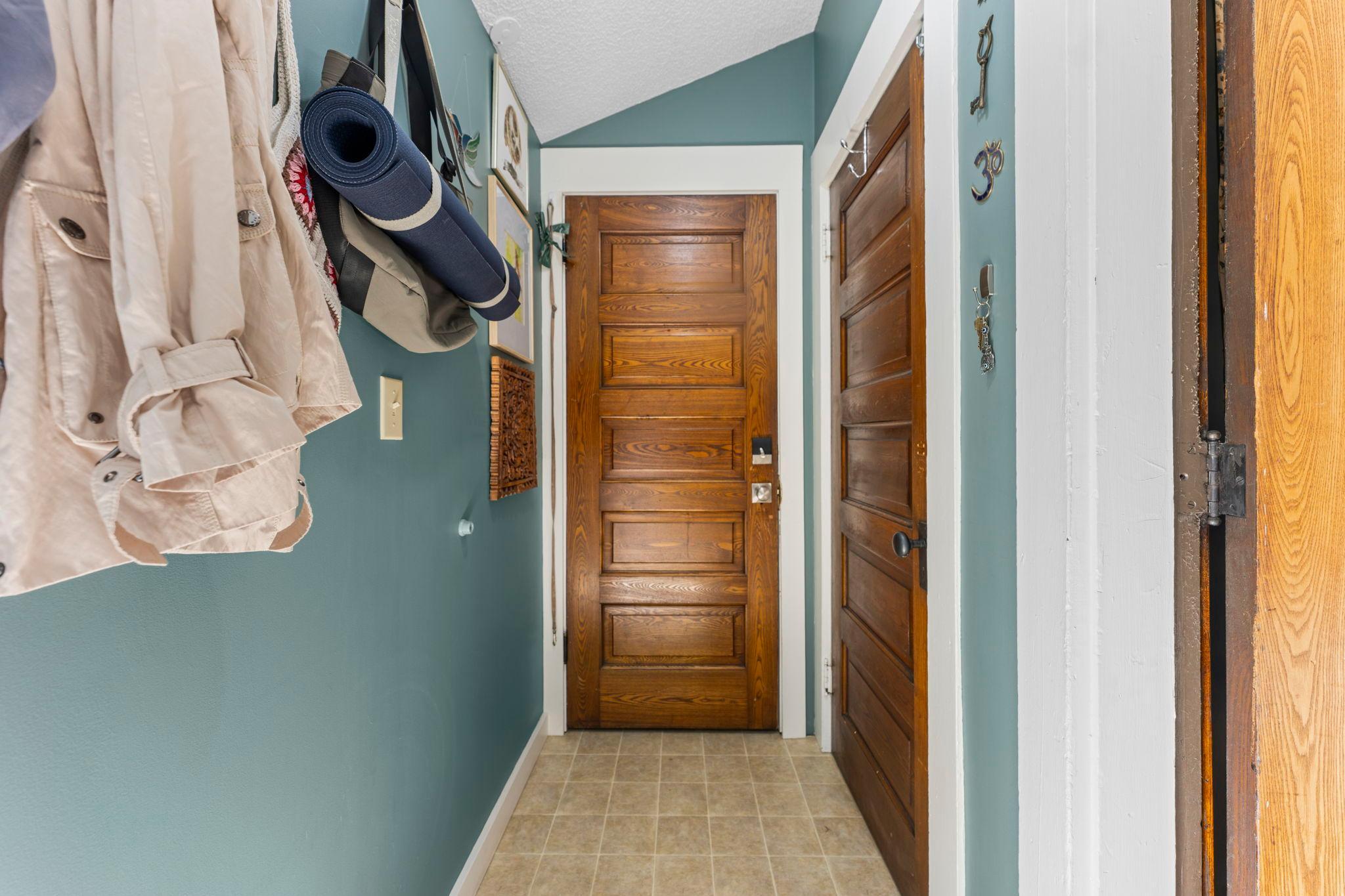 View of Residential at 816 Hague Avenue #3, Saint Paul MN 55104, Saint Paul (25 of 37) - Mike Wilen | Minnesota Team Real Estate