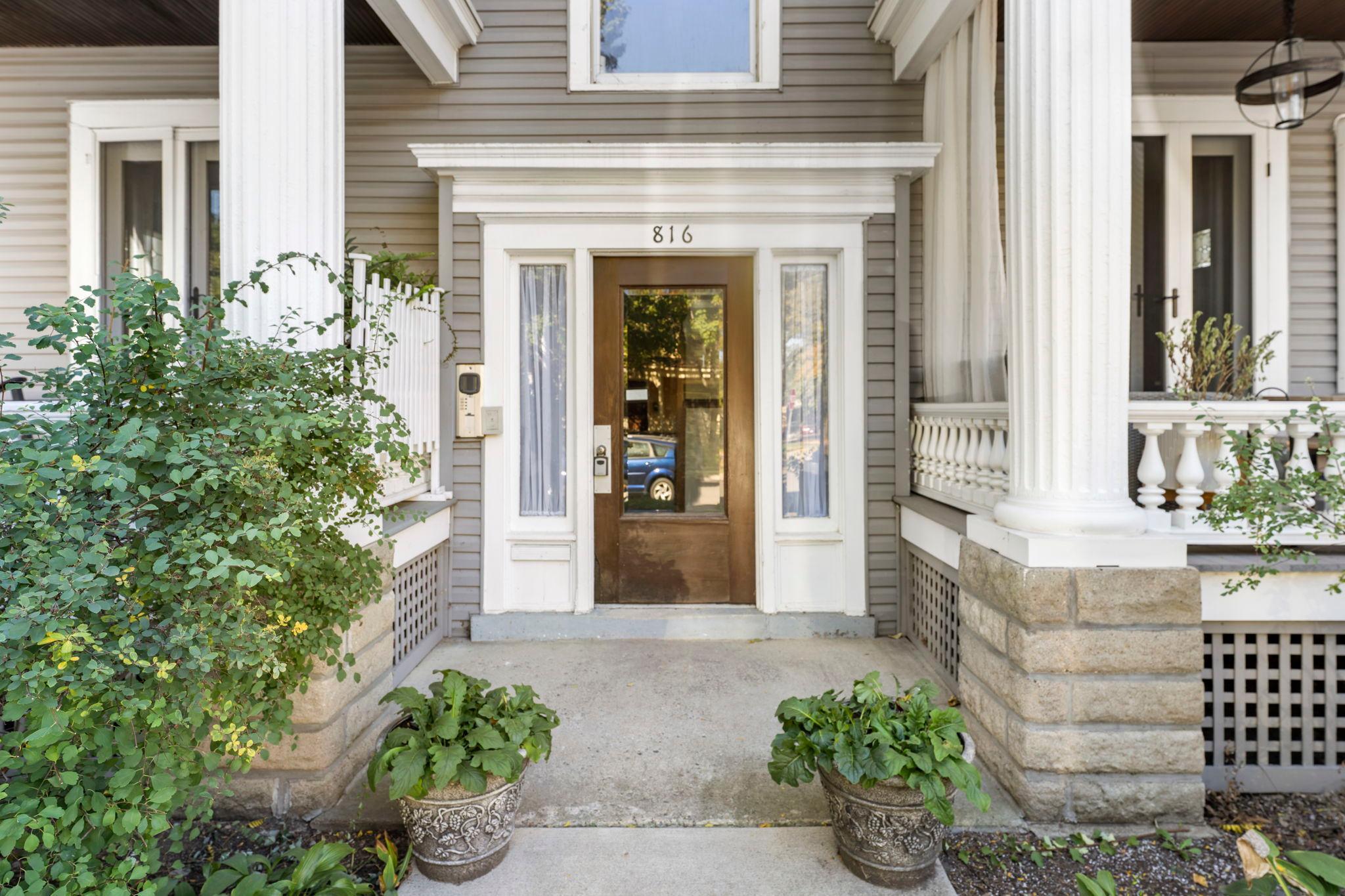 View of Residential at 816 Hague Avenue #3, Saint Paul MN 55104, Saint Paul (3 of 37) - Mike Wilen | Minnesota Team Real Estate