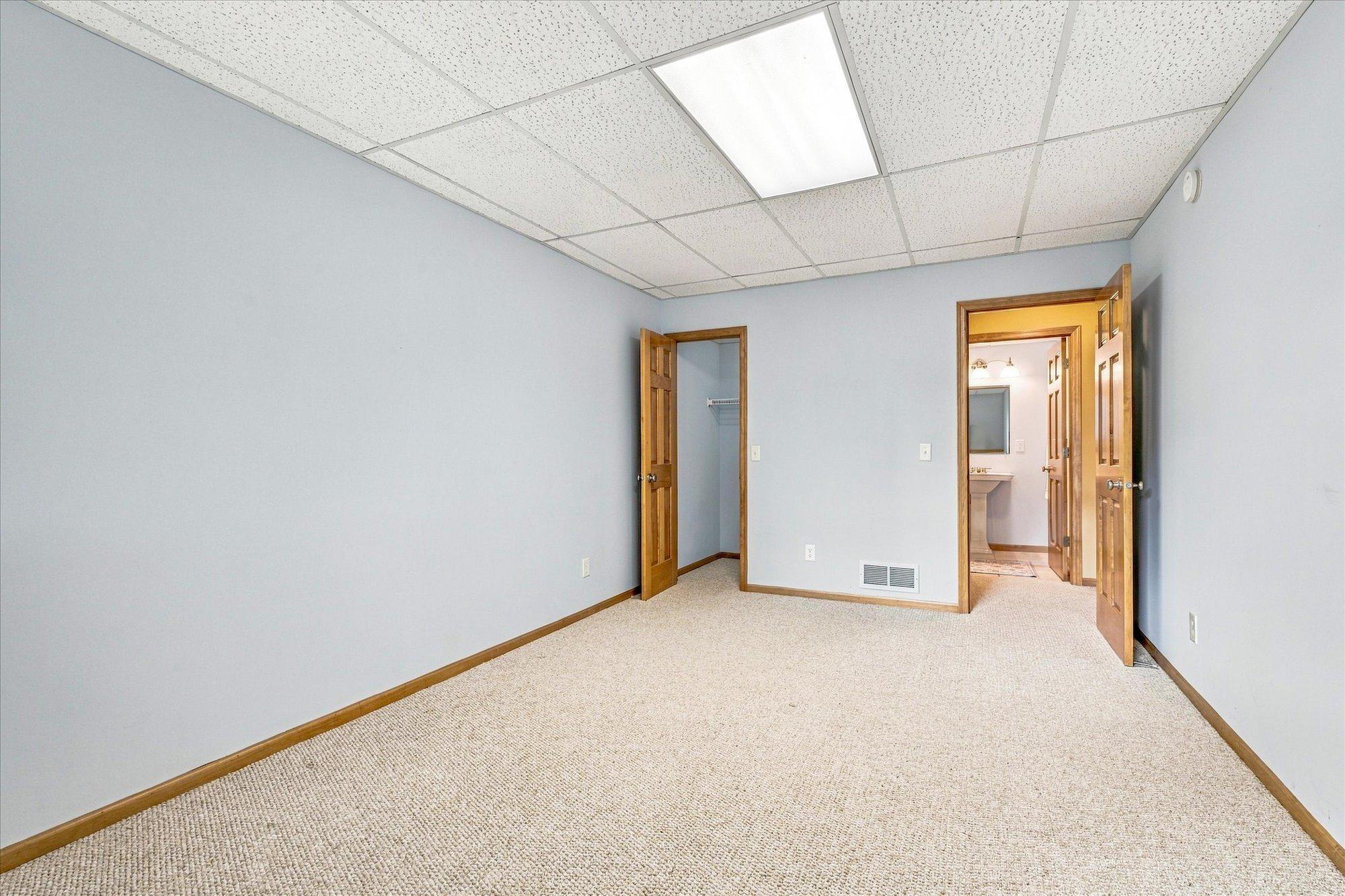 View of Residential at 10801 Thone Road, Woodbury MN 55129, Woodbury (47 of 61) - Mike Wilen | Minnesota Team Real Estate
