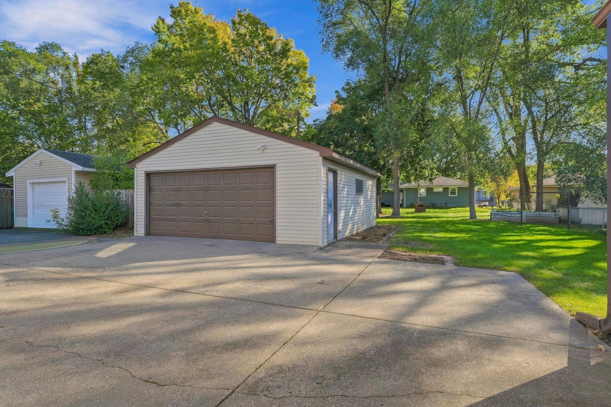 View of Residential at 9917 Pleasant Avenue, Bloomington MN 55420, Bloomington (41 of 45) - Mike Wilen | Minnesota Team Real Estate