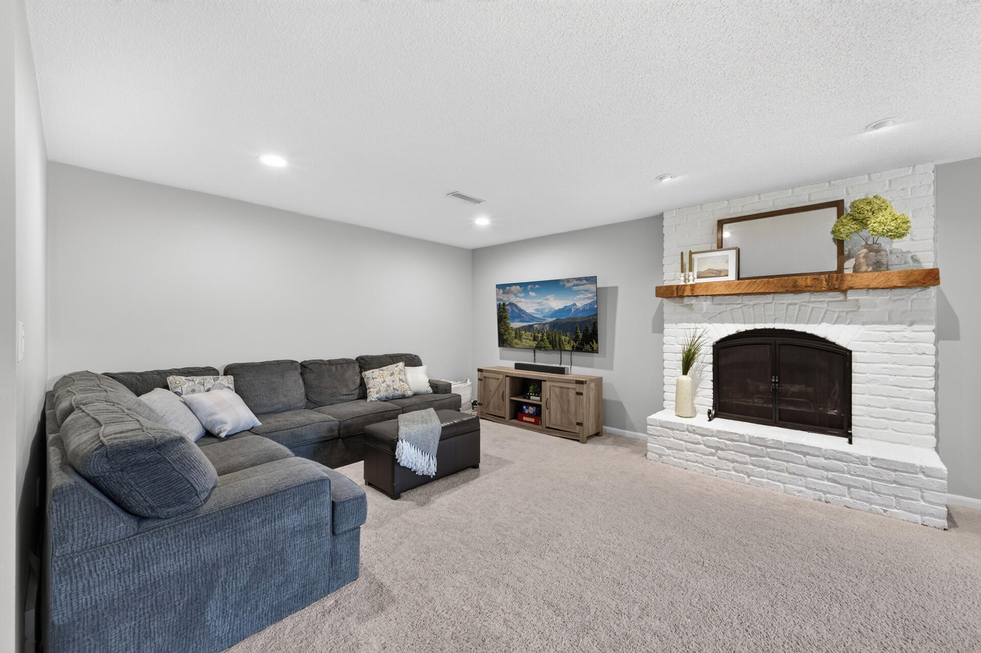 View of Residential at 14759 Easter Avenue, Apple Valley MN 55124, Apple Valley (32 of 44) - Mike Wilen | Minnesota Team Real Estate