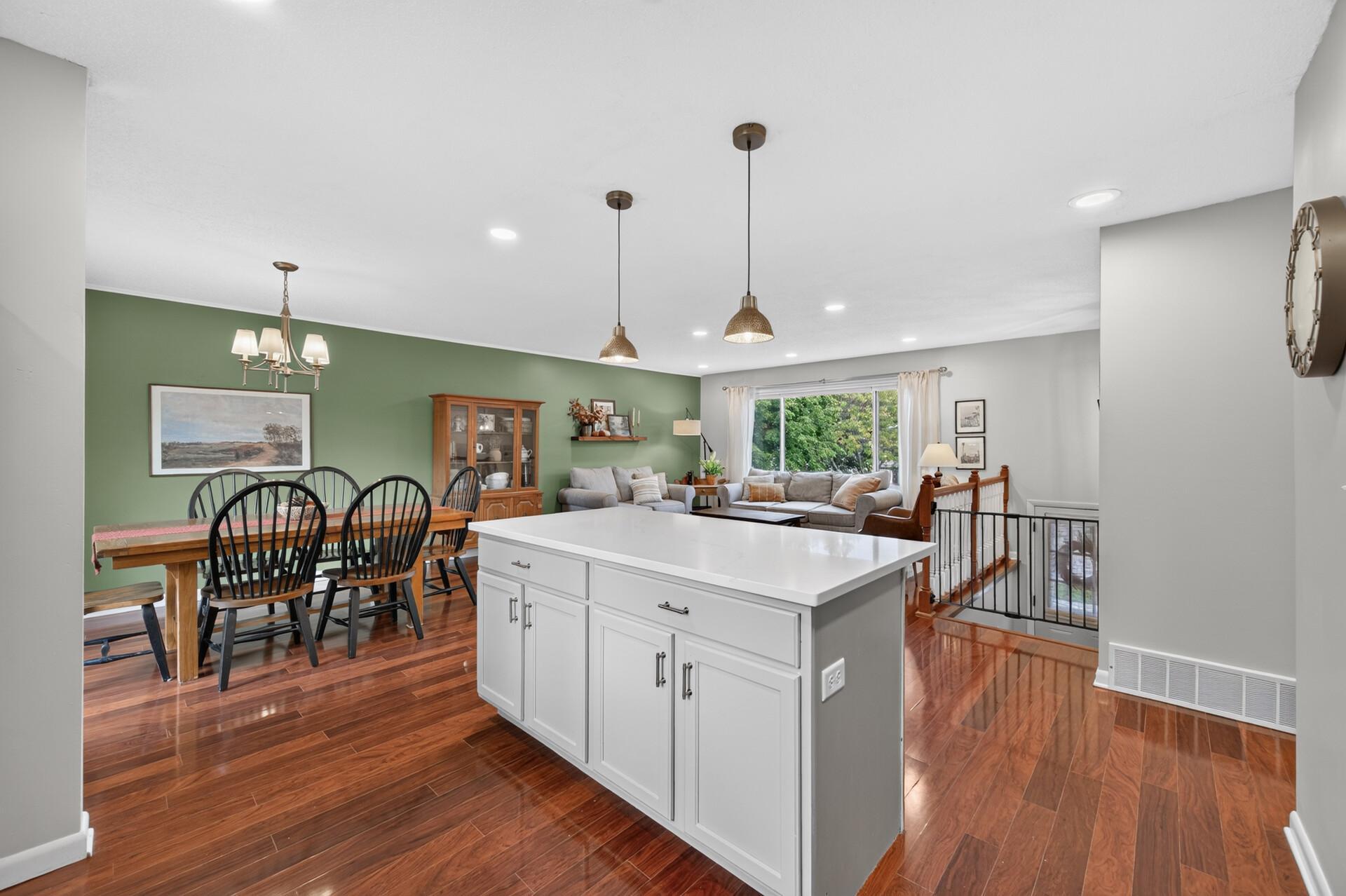 View of Residential at 14759 Easter Avenue, Apple Valley MN 55124, Apple Valley (13 of 44) - Mike Wilen | Minnesota Team Real Estate