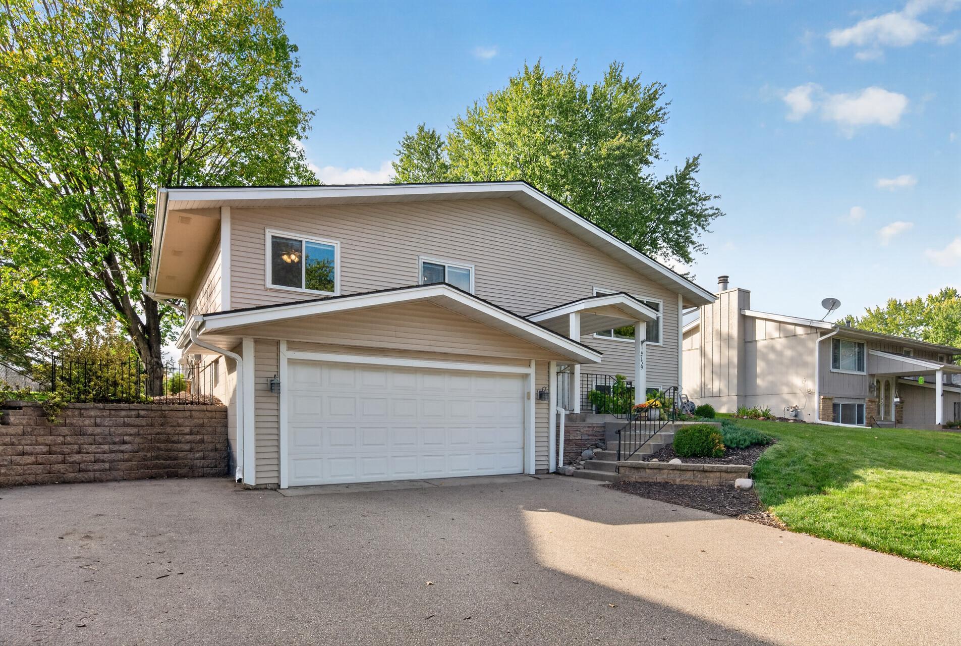 View of Residential at 14759 Easter Avenue, Apple Valley MN 55124, Apple Valley (36 of 44) - Mike Wilen | Minnesota Team Real Estate