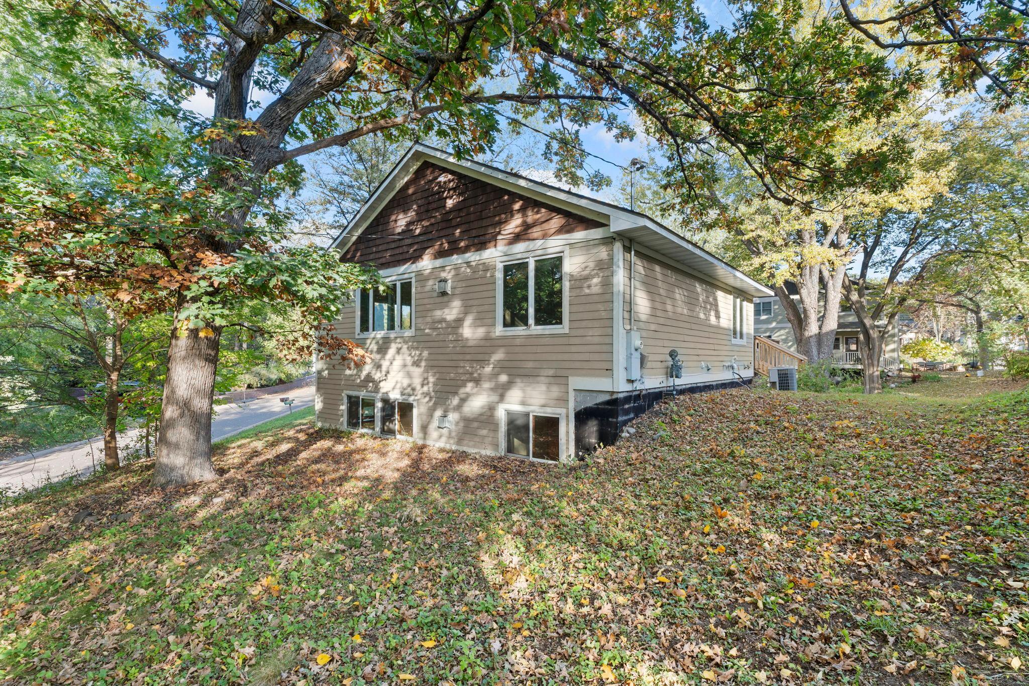 View of Residential at 1158 Summit Avenue, Mahtomedi MN 55115, Mahtomedi (42 of 46) - Mike Wilen | Minnesota Team Real Estate