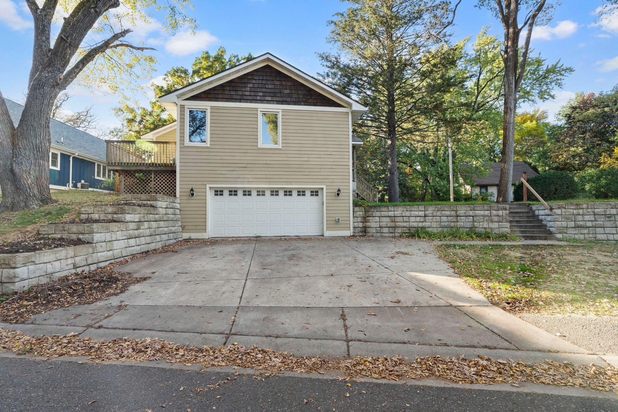 View of Residential at 1158 Summit Avenue, Mahtomedi MN 55115, Mahtomedi (41 of 46) - Mike Wilen | Minnesota Team Real Estate