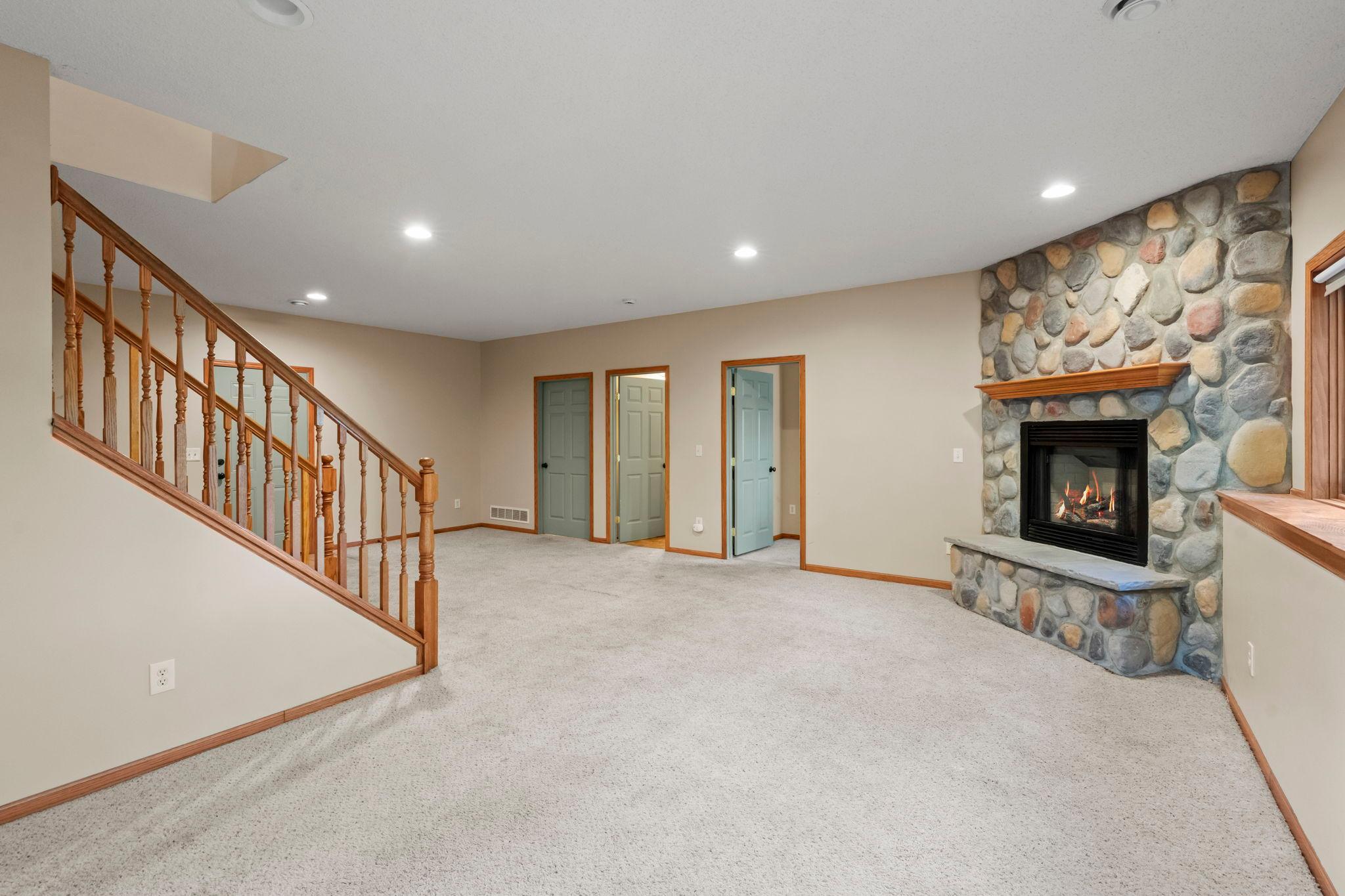 View of Residential at 1158 Summit Avenue, Mahtomedi MN 55115, Mahtomedi (31 of 46) - Mike Wilen | Minnesota Team Real Estate