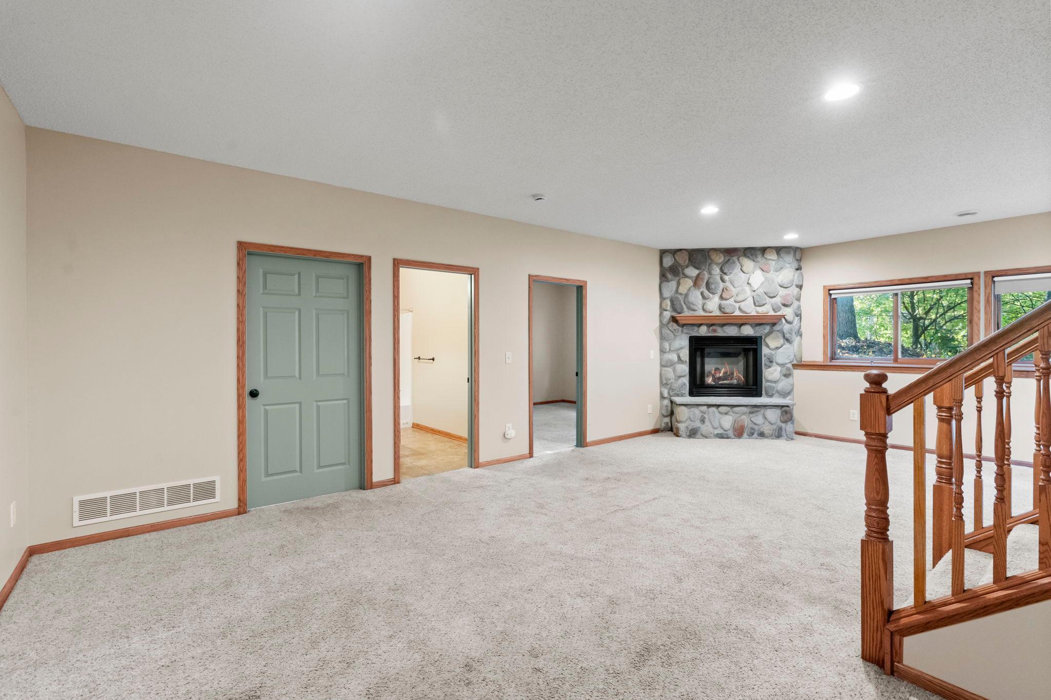 View of Residential at 1158 Summit Avenue, Mahtomedi MN 55115, Mahtomedi (28 of 46) - Mike Wilen | Minnesota Team Real Estate