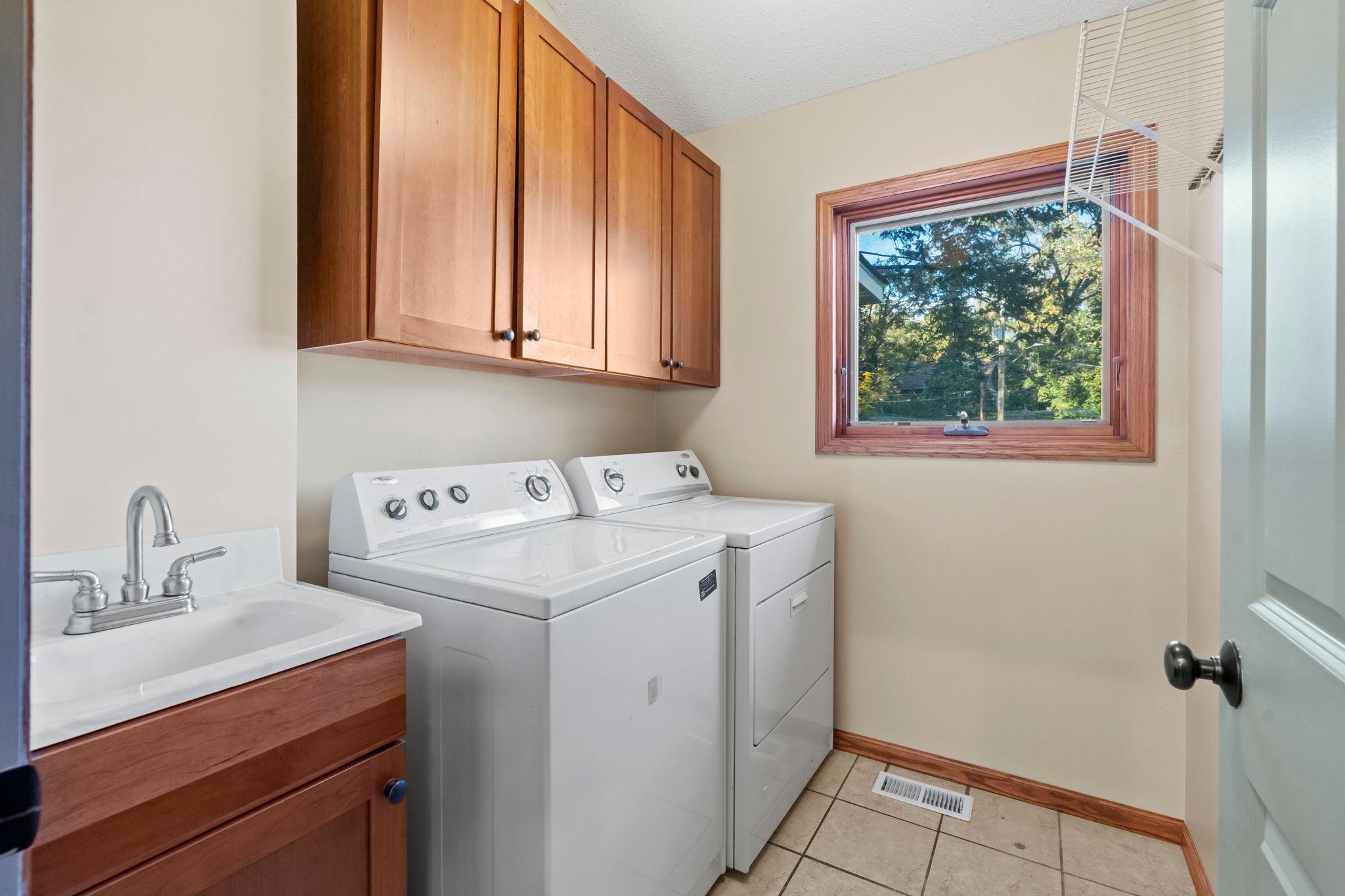 View of Residential at 1158 Summit Avenue, Mahtomedi MN 55115, Mahtomedi (17 of 46) - Mike Wilen | Minnesota Team Real Estate