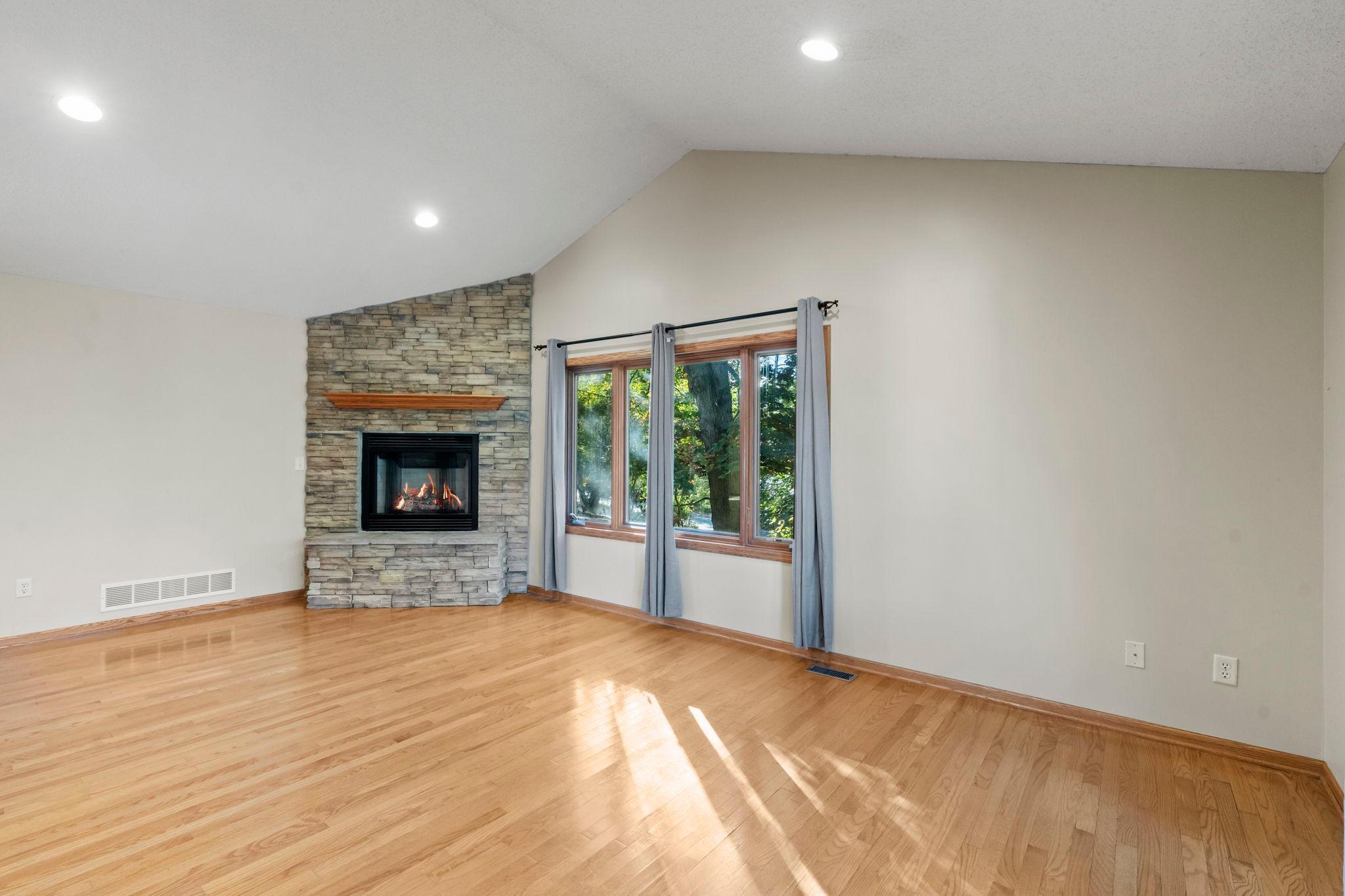 View of Residential at 1158 Summit Avenue, Mahtomedi MN 55115, Mahtomedi (11 of 46) - Mike Wilen | Minnesota Team Real Estate