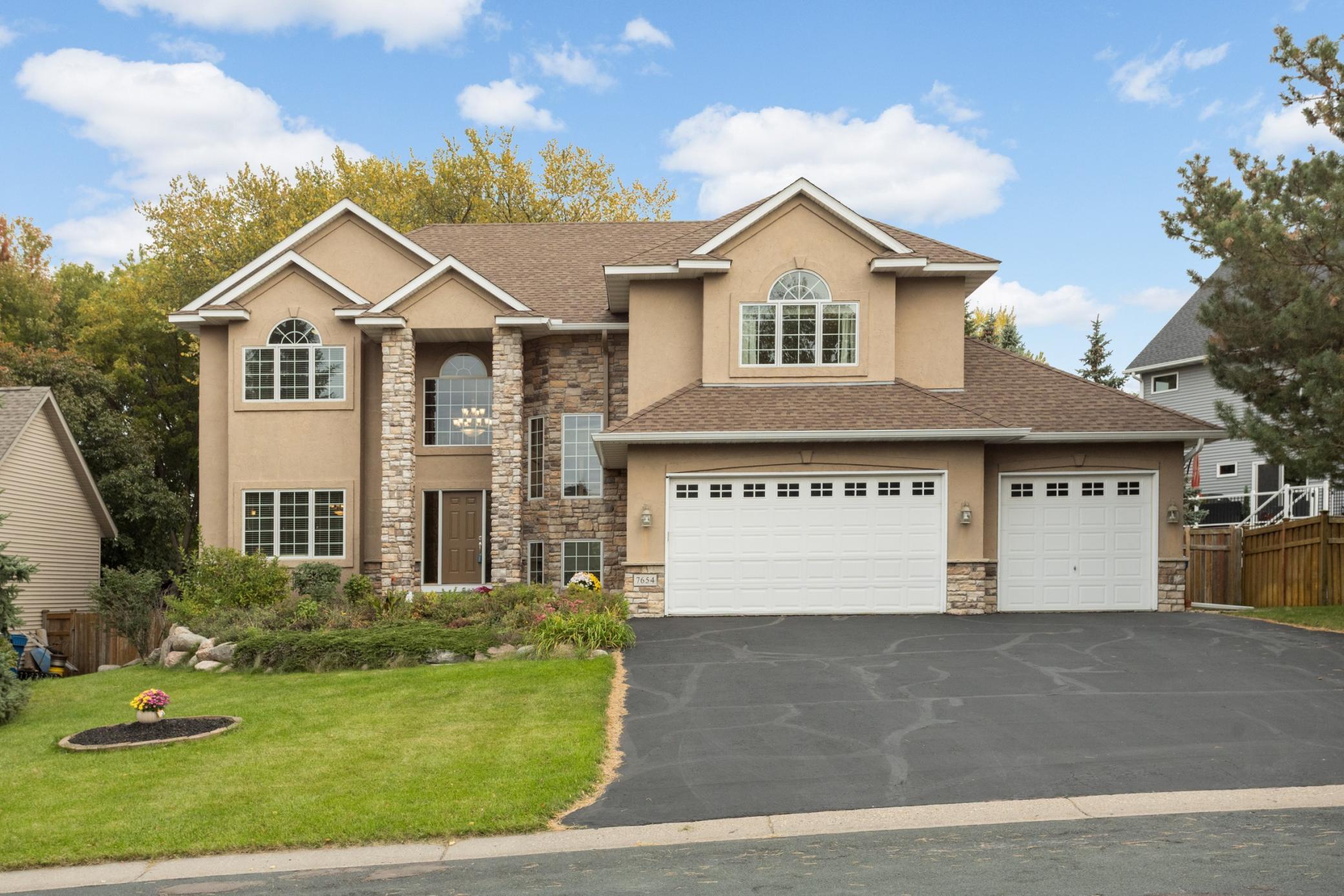 View of Single Family at 7654 Bennett Court, Inver Grove Heights - Mike Wilen | Minnesota Team Real Estate