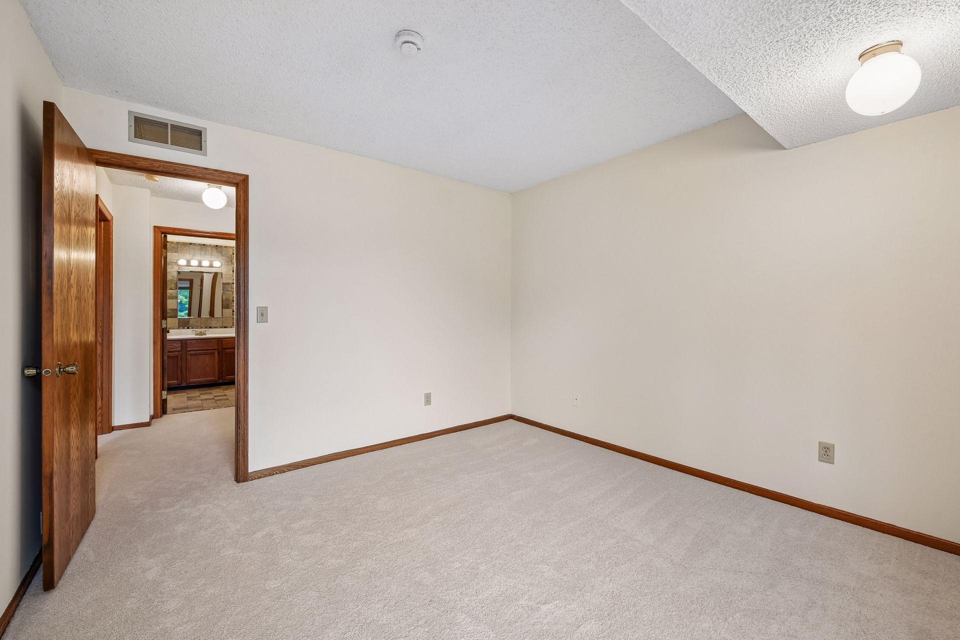 View of Residential at 3650 Gettysburg Avenue #62, Saint Louis Park MN 55426, Saint Louis Park (35 of 38) - Mike Wilen | Minnesota Team Real Estate
