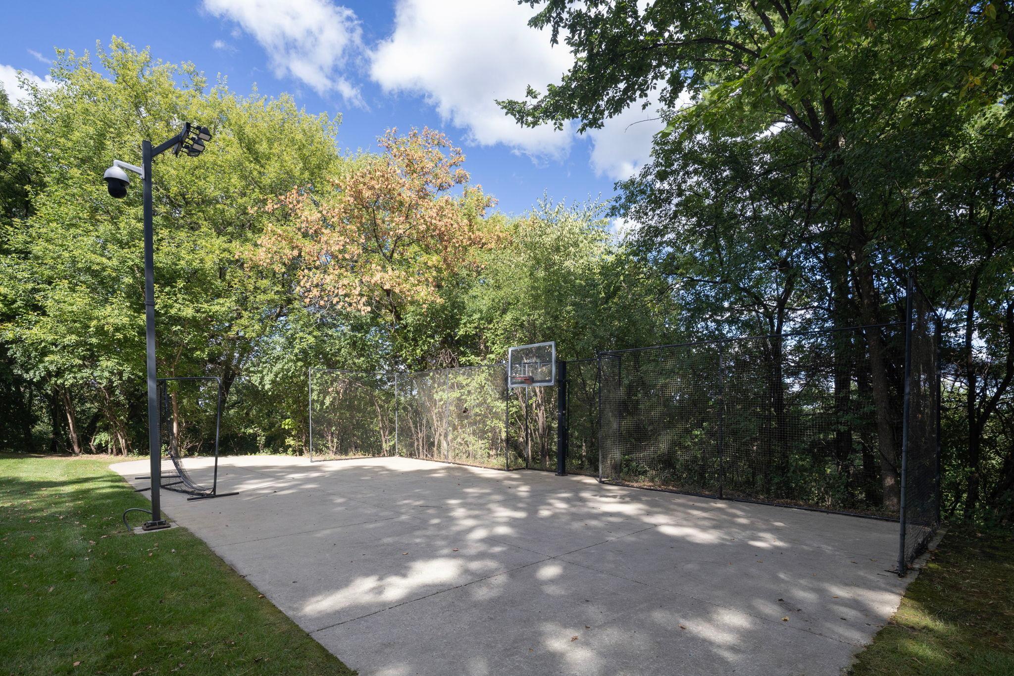 View of Residential at 1 Overholt Pass, Edina MN 55439, Edina (57 of 65) - Mike Wilen | Minnesota Team Real Estate