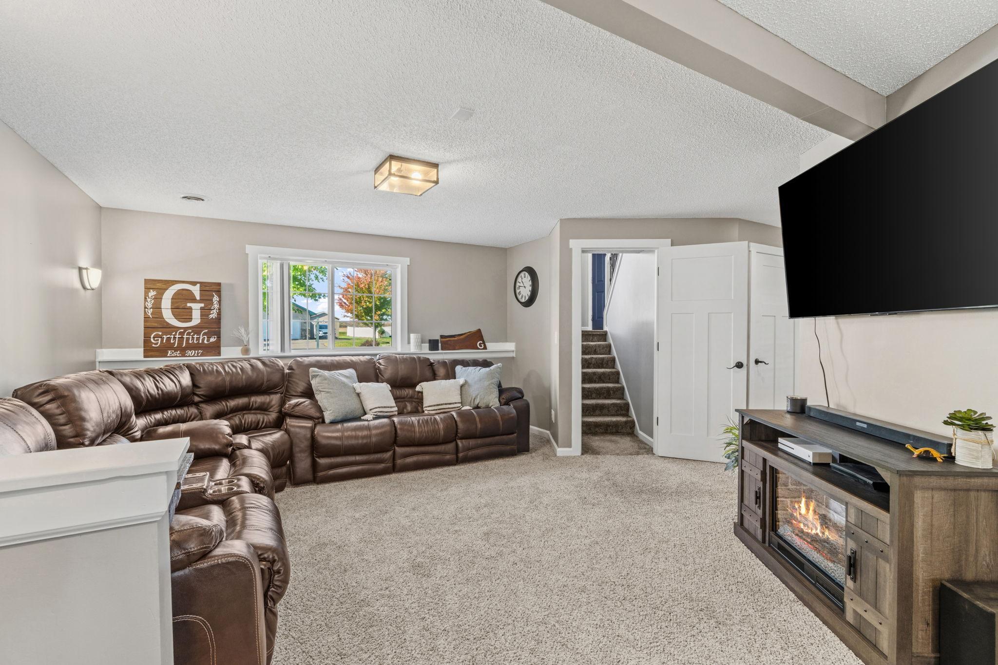 View of Residential at 10144 Karston Avenue, Albertville MN 55301, Albertville (23 of 39) - Mike Wilen | Minnesota Team Real Estate