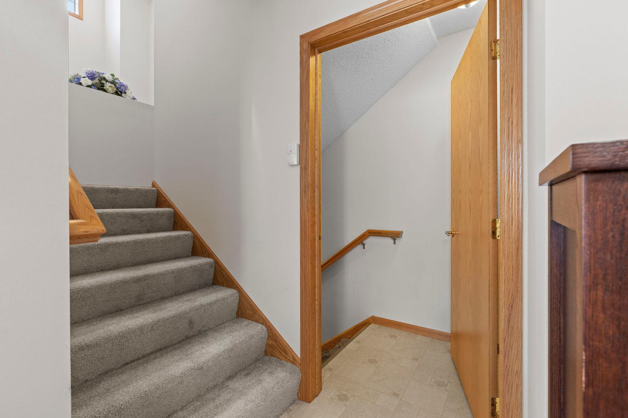 View of Residential at 816 24th Avenue, Minneapolis MN 55418, Minneapolis (9 of 30) - Mike Wilen | Minnesota Team Real Estate