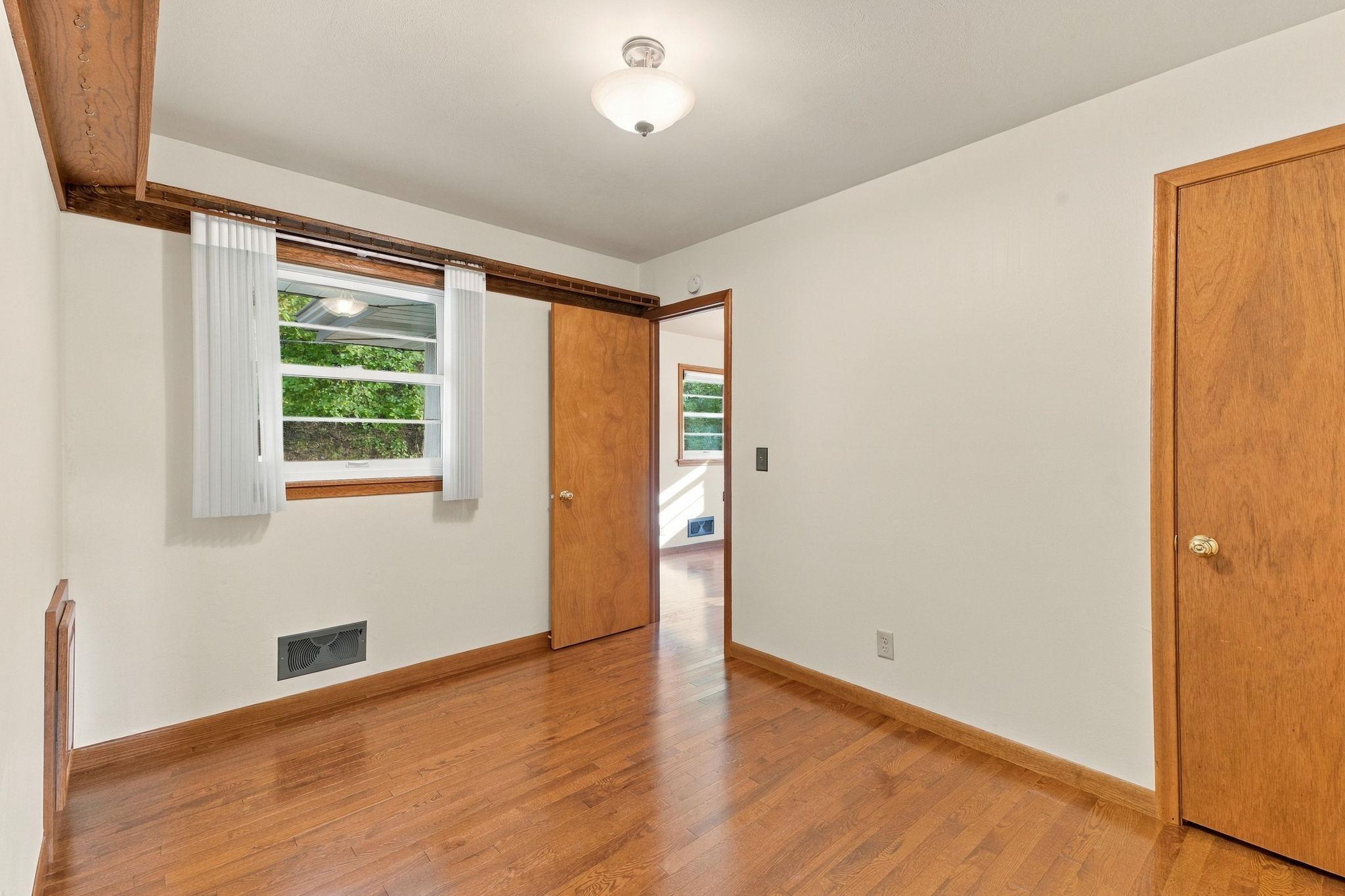 View of Residential at 443 Eldridge Avenue, Roseville MN 55113, Roseville (19 of 35) - Mike Wilen | Minnesota Team Real Estate
