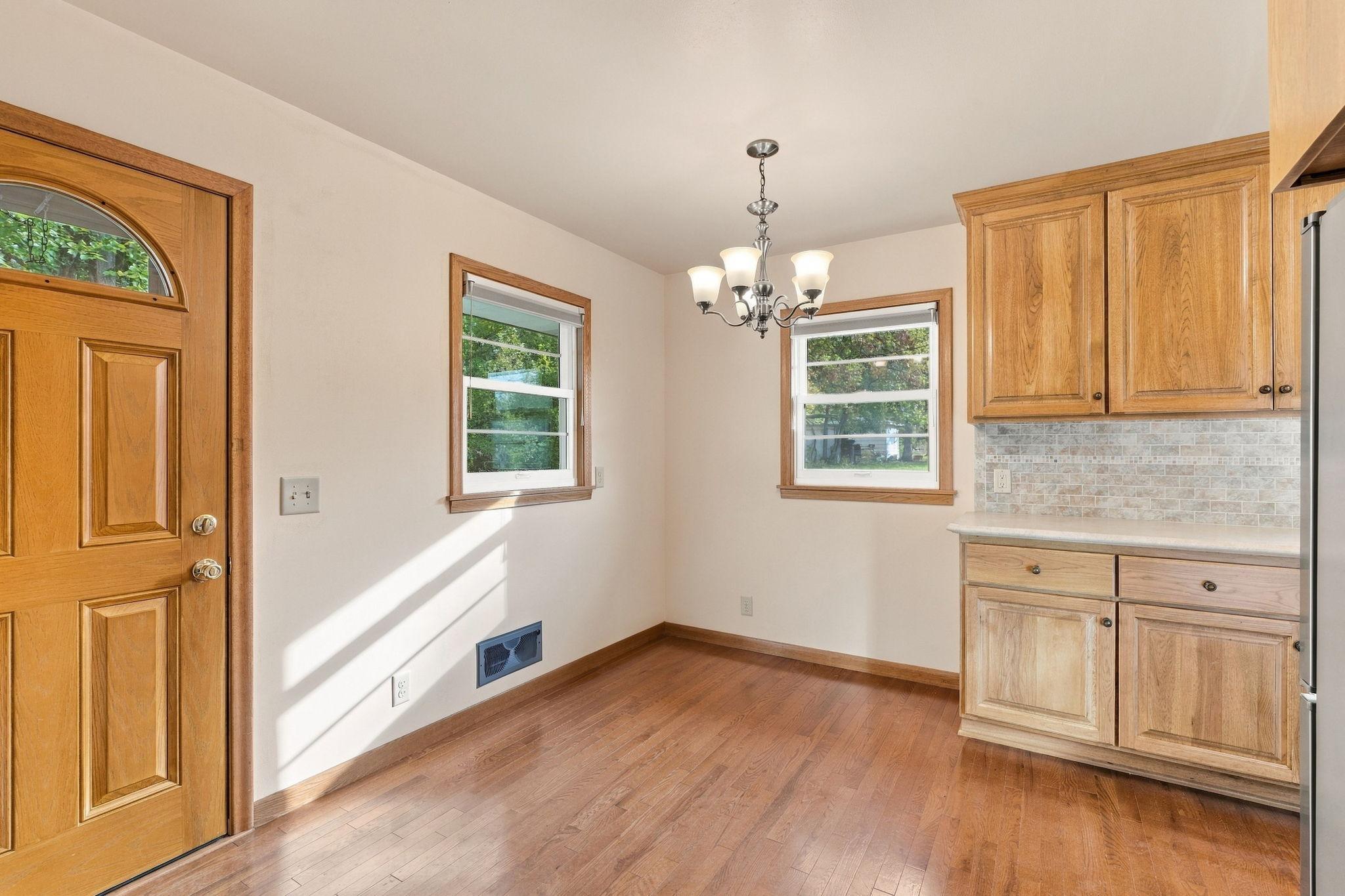 View of Residential at 443 Eldridge Avenue, Roseville MN 55113, Roseville (8 of 35) - Mike Wilen | Minnesota Team Real Estate