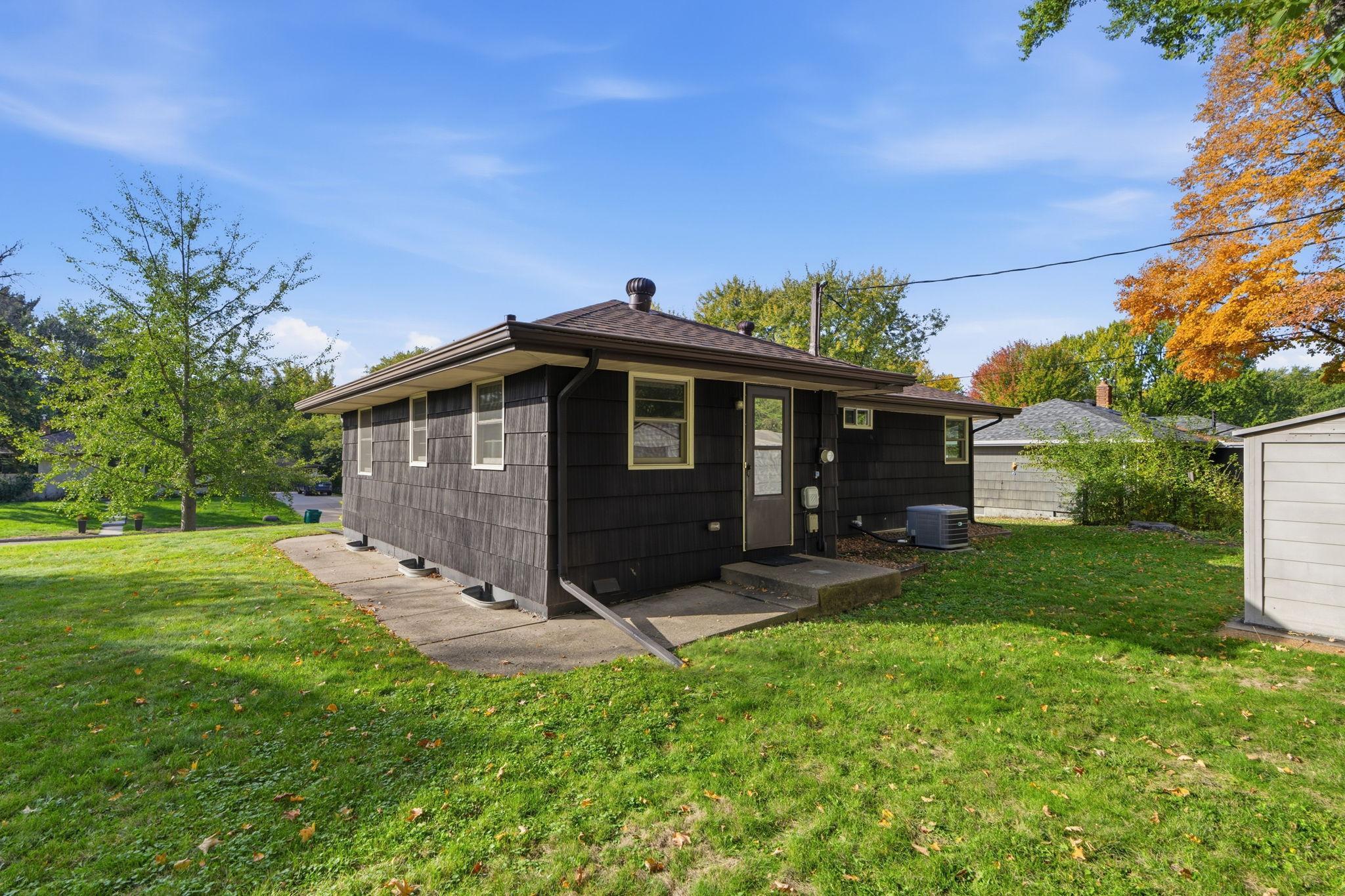 View of Residential at 443 Eldridge Avenue, Roseville MN 55113, Roseville (32 of 35) - Mike Wilen | Minnesota Team Real Estate
