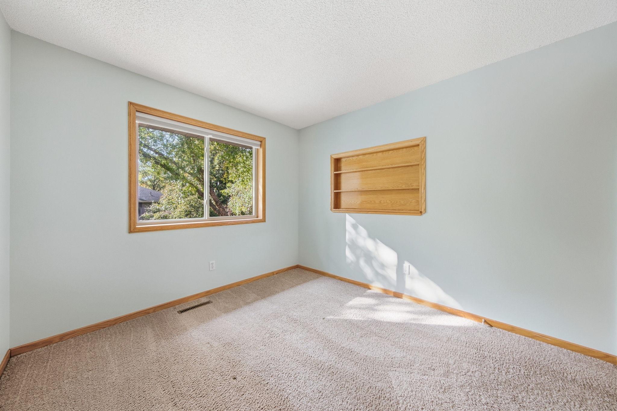 View of Residential at 14334 Heywood Avenue, Apple Valley MN 55124, Apple Valley (23 of 33) - Mike Wilen | Minnesota Team Real Estate
