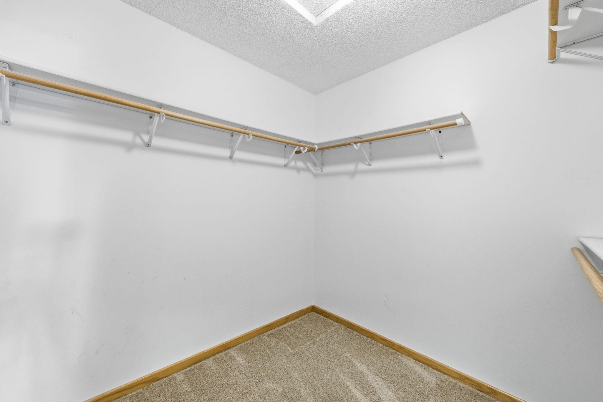 View of Residential at 14334 Heywood Avenue, Apple Valley MN 55124, Apple Valley (21 of 33) - Mike Wilen | Minnesota Team Real Estate