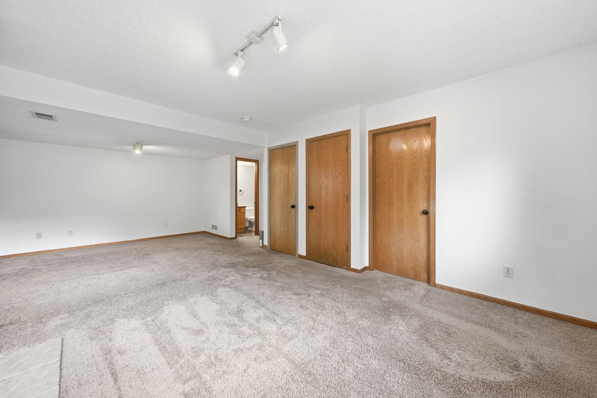 View of Residential at 14334 Heywood Avenue, Apple Valley MN 55124, Apple Valley (16 of 33) - Mike Wilen | Minnesota Team Real Estate