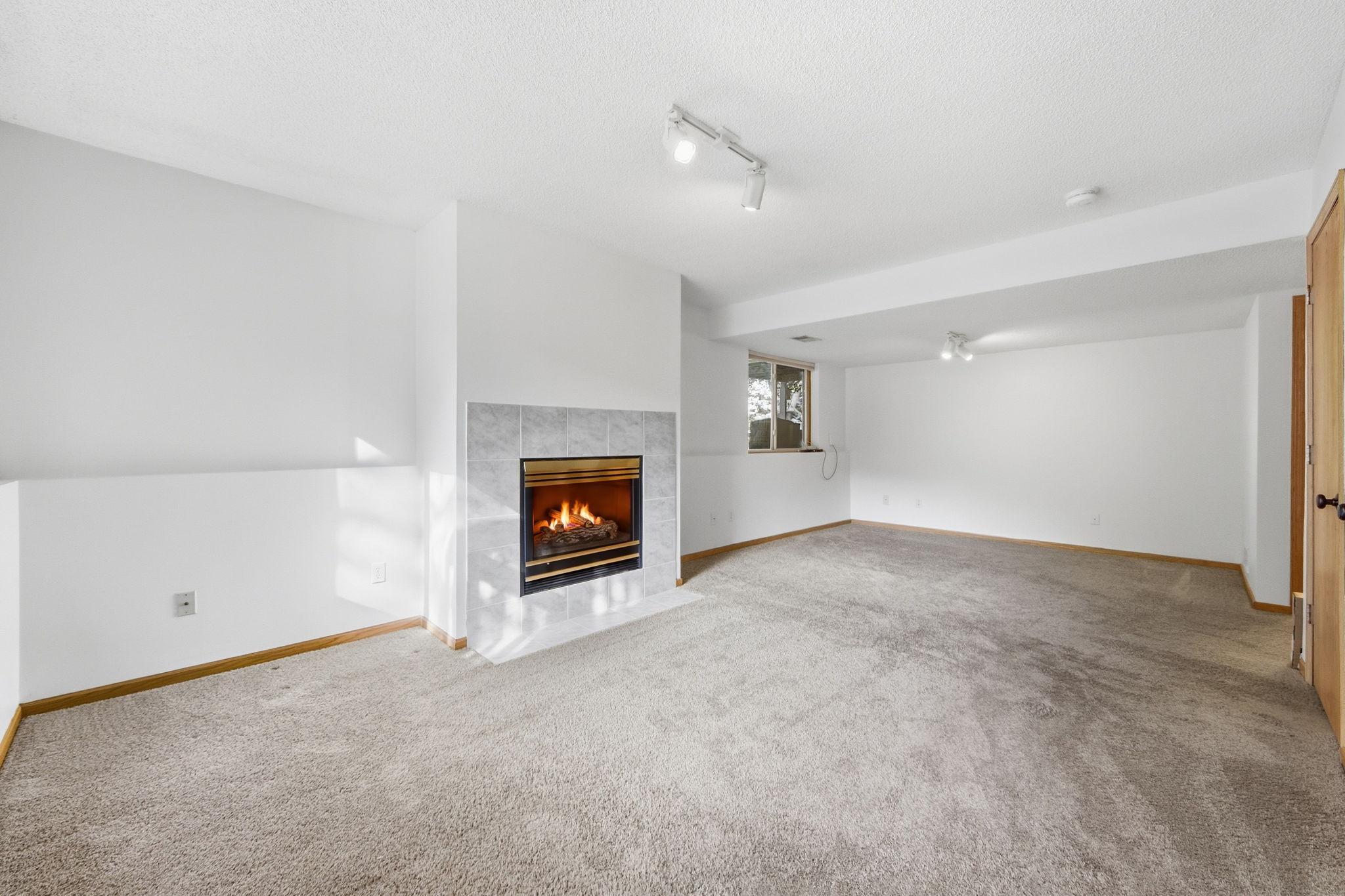 View of Residential at 14334 Heywood Avenue, Apple Valley MN 55124, Apple Valley (15 of 33) - Mike Wilen | Minnesota Team Real Estate