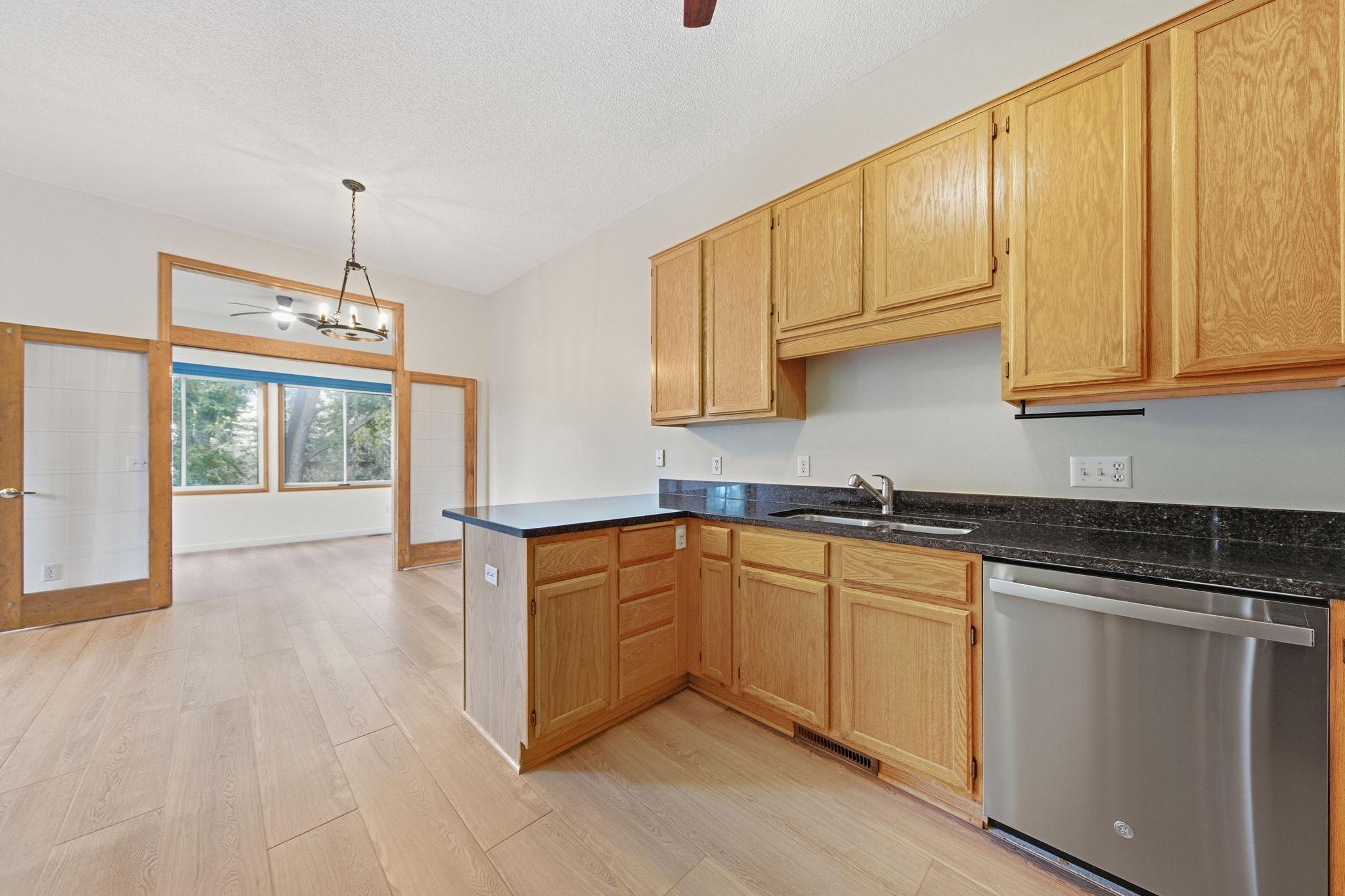 View of Residential at 14334 Heywood Avenue, Apple Valley MN 55124, Apple Valley (13 of 33) - Mike Wilen | Minnesota Team Real Estate