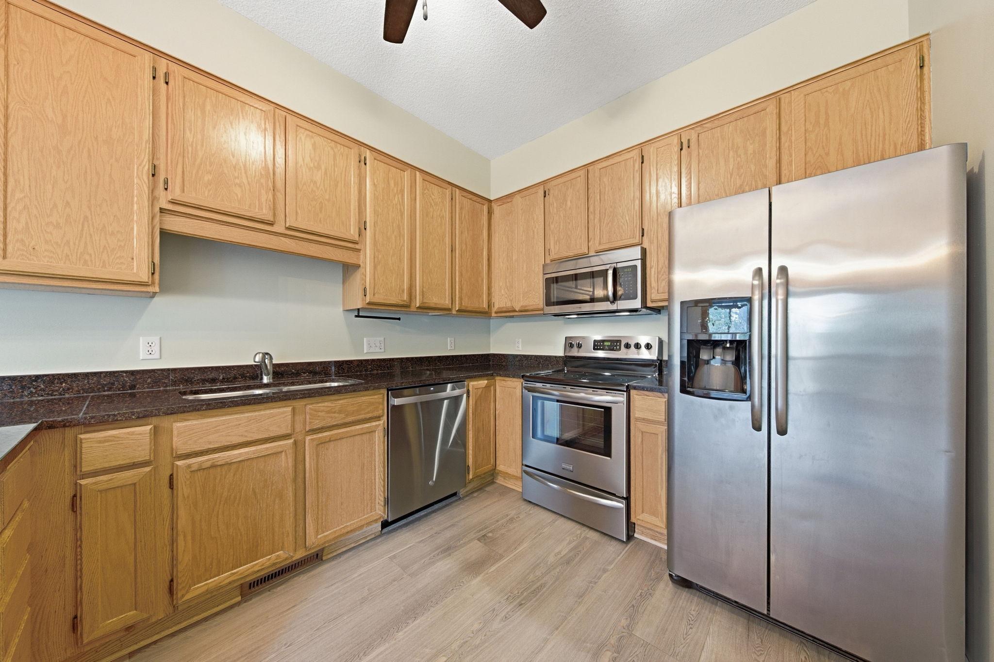 View of Residential at 14334 Heywood Avenue, Apple Valley MN 55124, Apple Valley (12 of 33) - Mike Wilen | Minnesota Team Real Estate