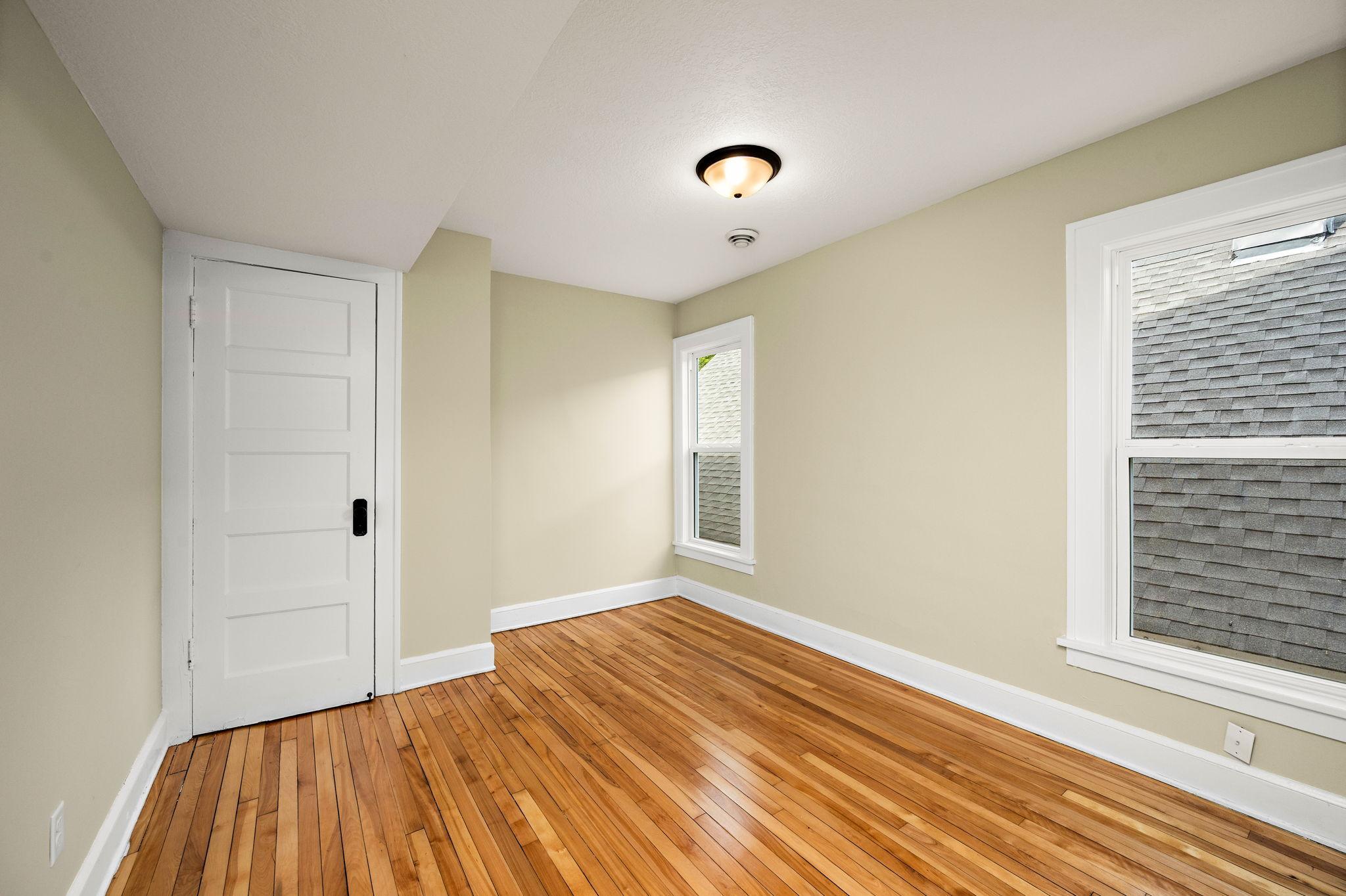 View of Residential Income at 2731 Fremont Avenue, Minneapolis MN 55408, Minneapolis (27 of 43) - Mike Wilen | Minnesota Team Real Estate