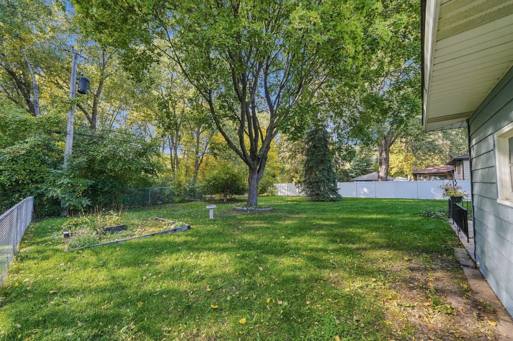View of Residential at 6131 Lee Avenue, Brooklyn Center MN 55429, Brooklyn Center (42 of 52) - Mike Wilen | Minnesota Team Real Estate