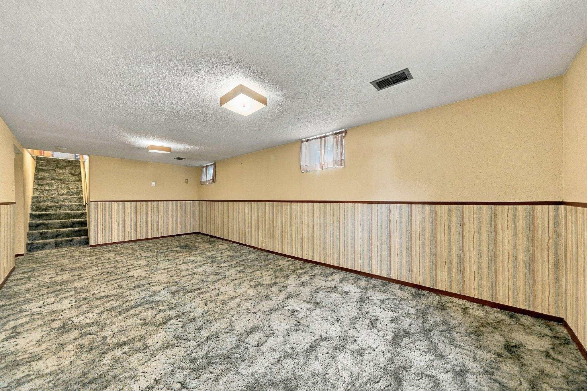 View of Residential at 6131 Lee Avenue, Brooklyn Center MN 55429, Brooklyn Center (32 of 52) - Mike Wilen | Minnesota Team Real Estate